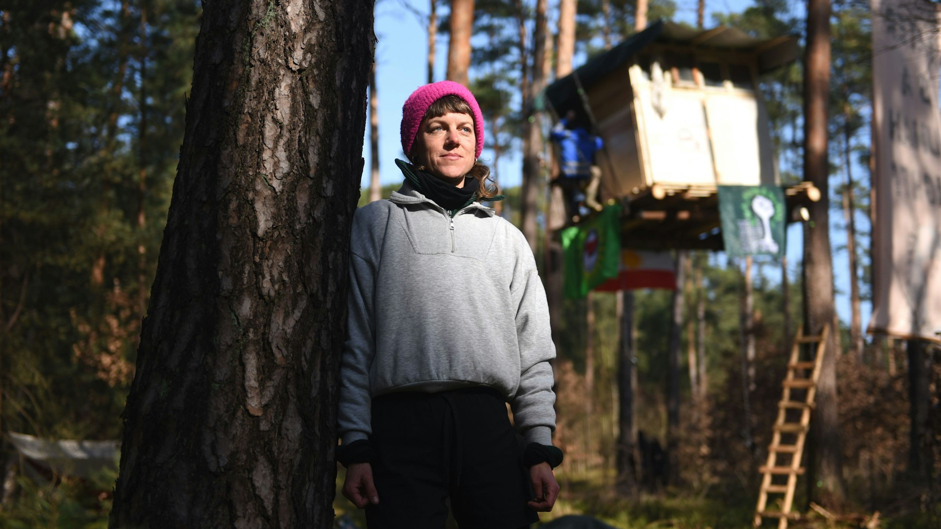 Tesla-Fabrik in Grünheide: Klimaaktivisten besetzen Wald neben Elon Musks Gigafactory