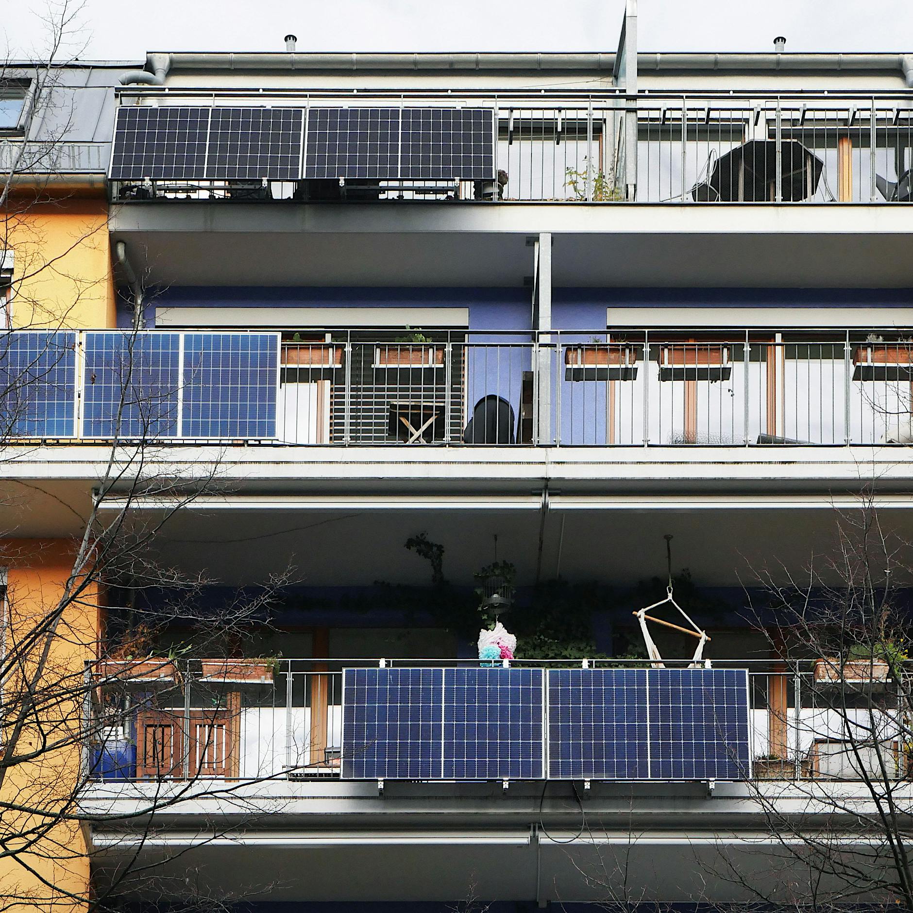 Mein kleines Balkonkraftwerk: Ein Jahr mit eigenem Strom
