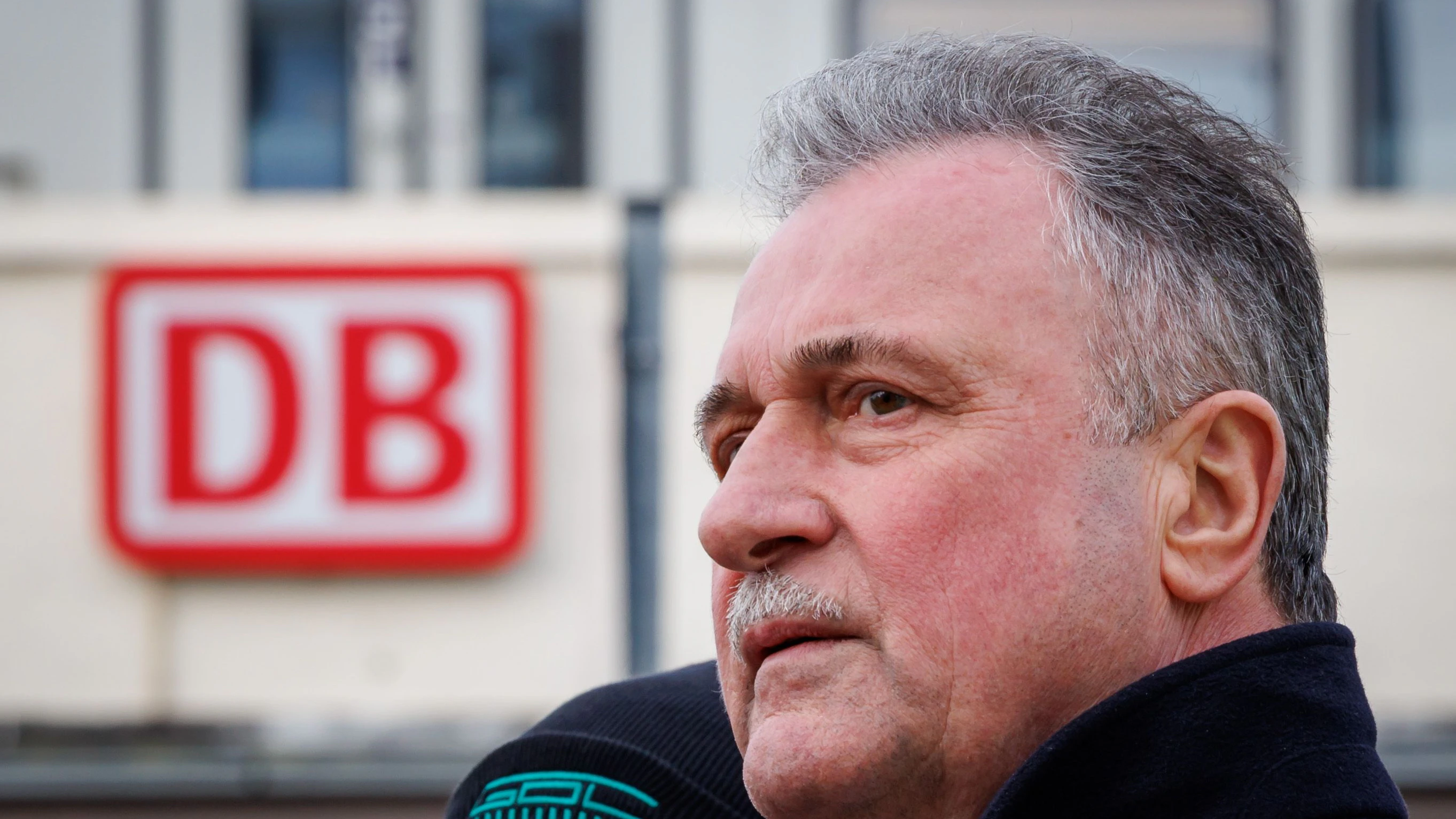Claus Weselsky, Bundesvorsitzender der GDL, während einer Streik-Kundgebung in Nürnberg.