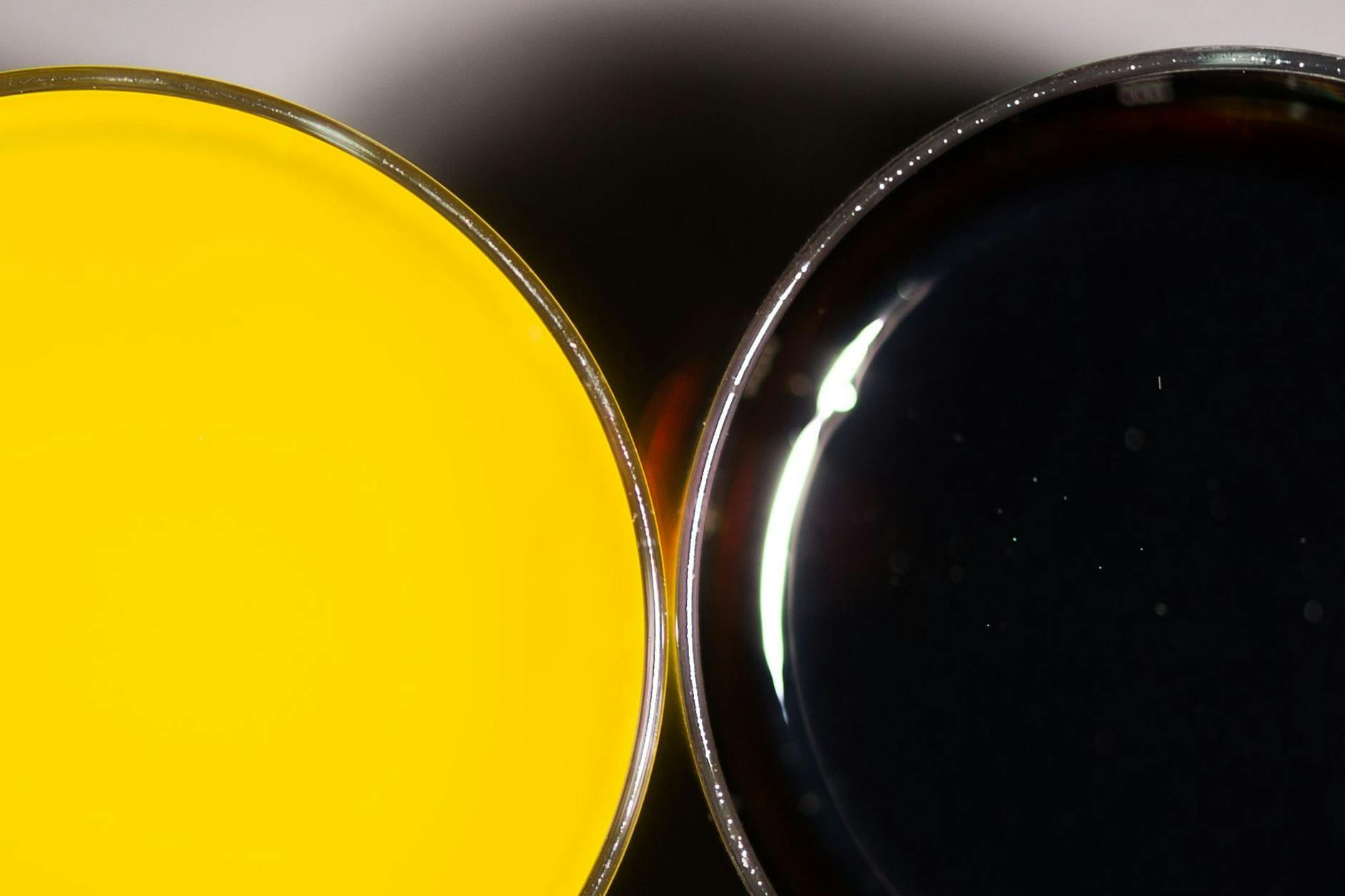 ARCHIV - Im vergangenen Jahr haben Menschen in Deutschland pro Kopf 124,9 Liter Erfrischungsgetränke getrunken.