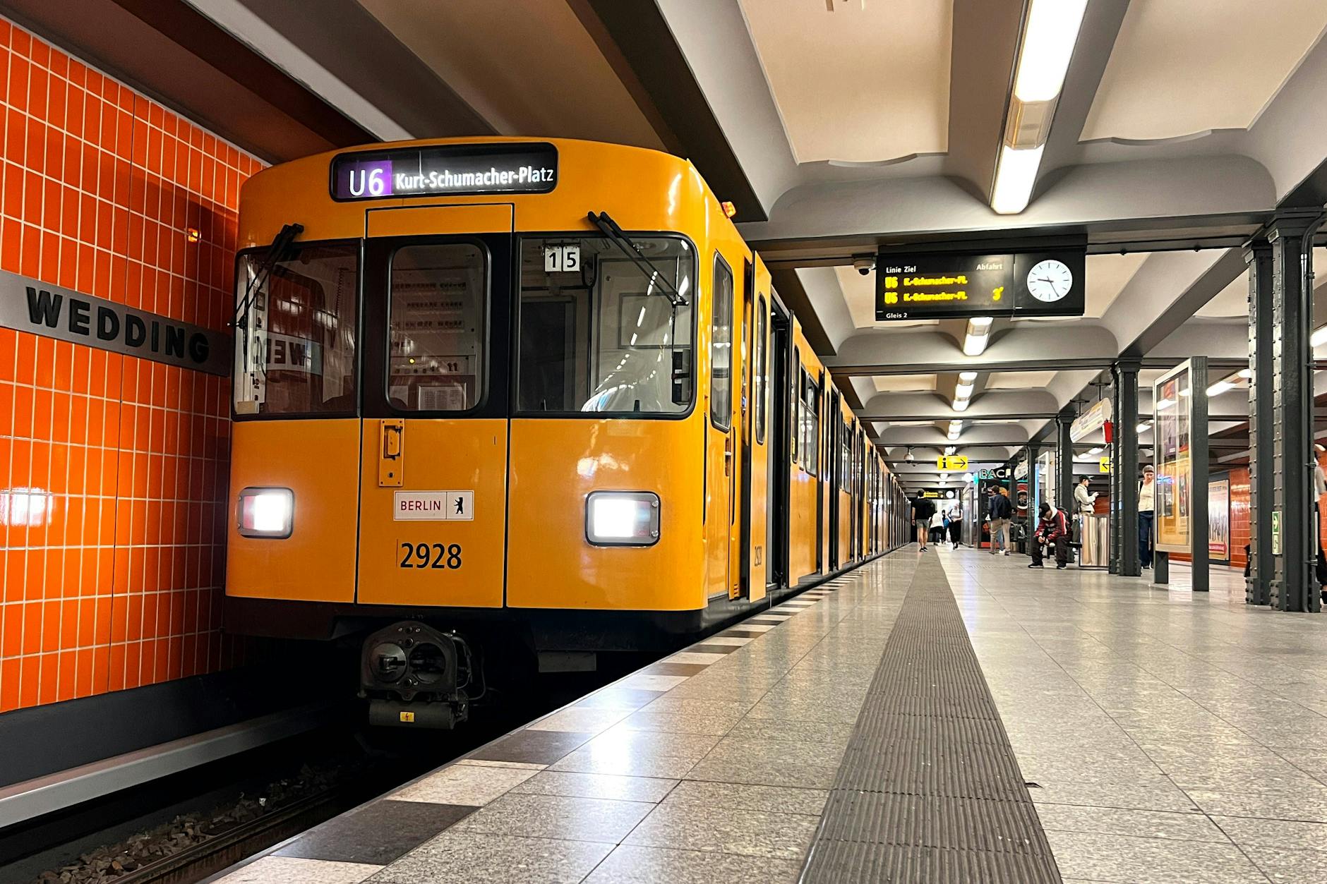 Die Linie U6 ist nach einem Kabelbrand unterbrochen.