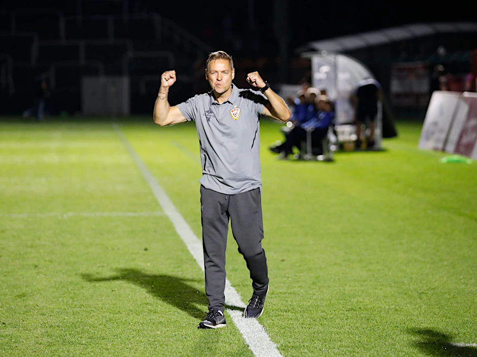 So freute sich Dirk Kunert Mitte September 2023 nach dem 3:0-Sieg zu seinem Einstand als BFC-Trainer gegen Babelsberg.