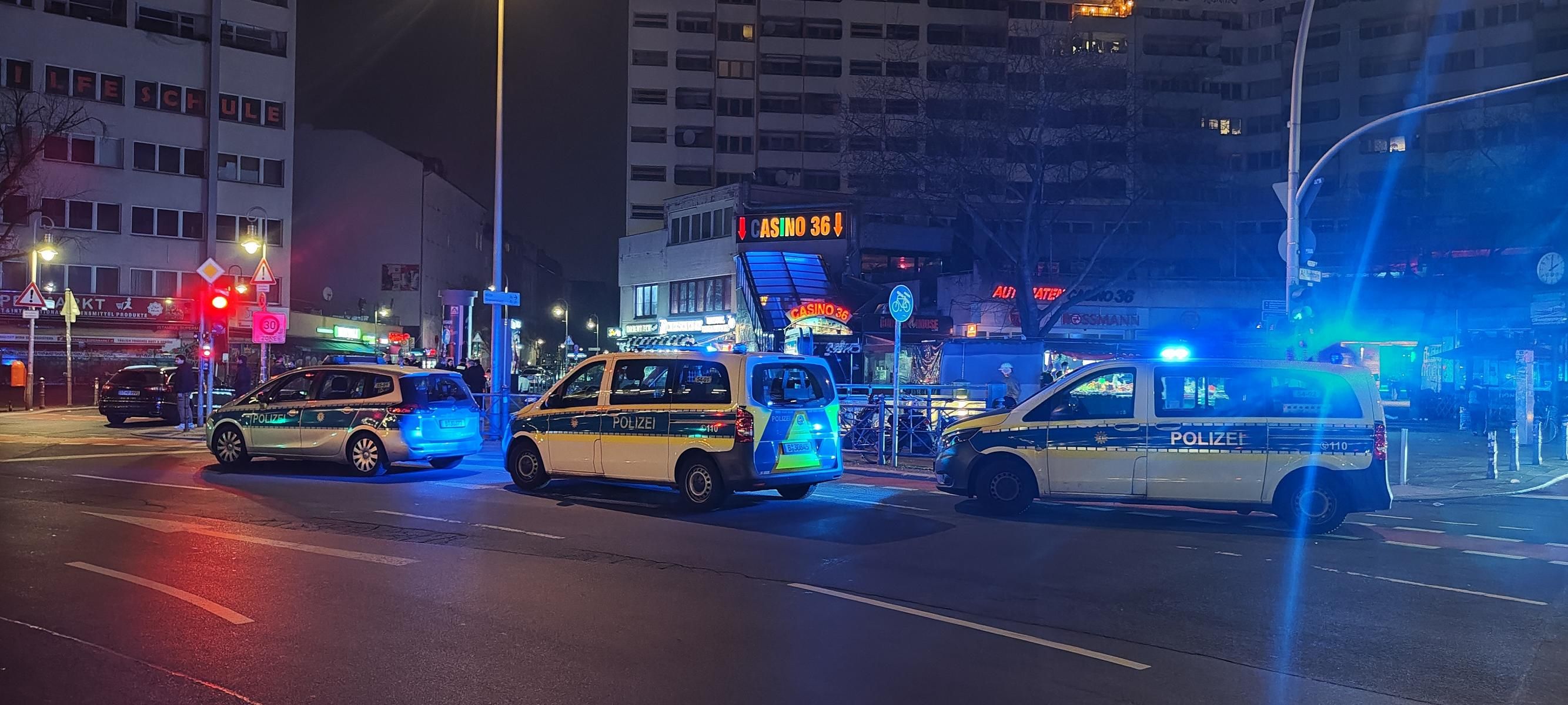 Schlägerei am Kottbusser Tor in Kreuzberg: Zivilpolizist verletzt, Festnahme