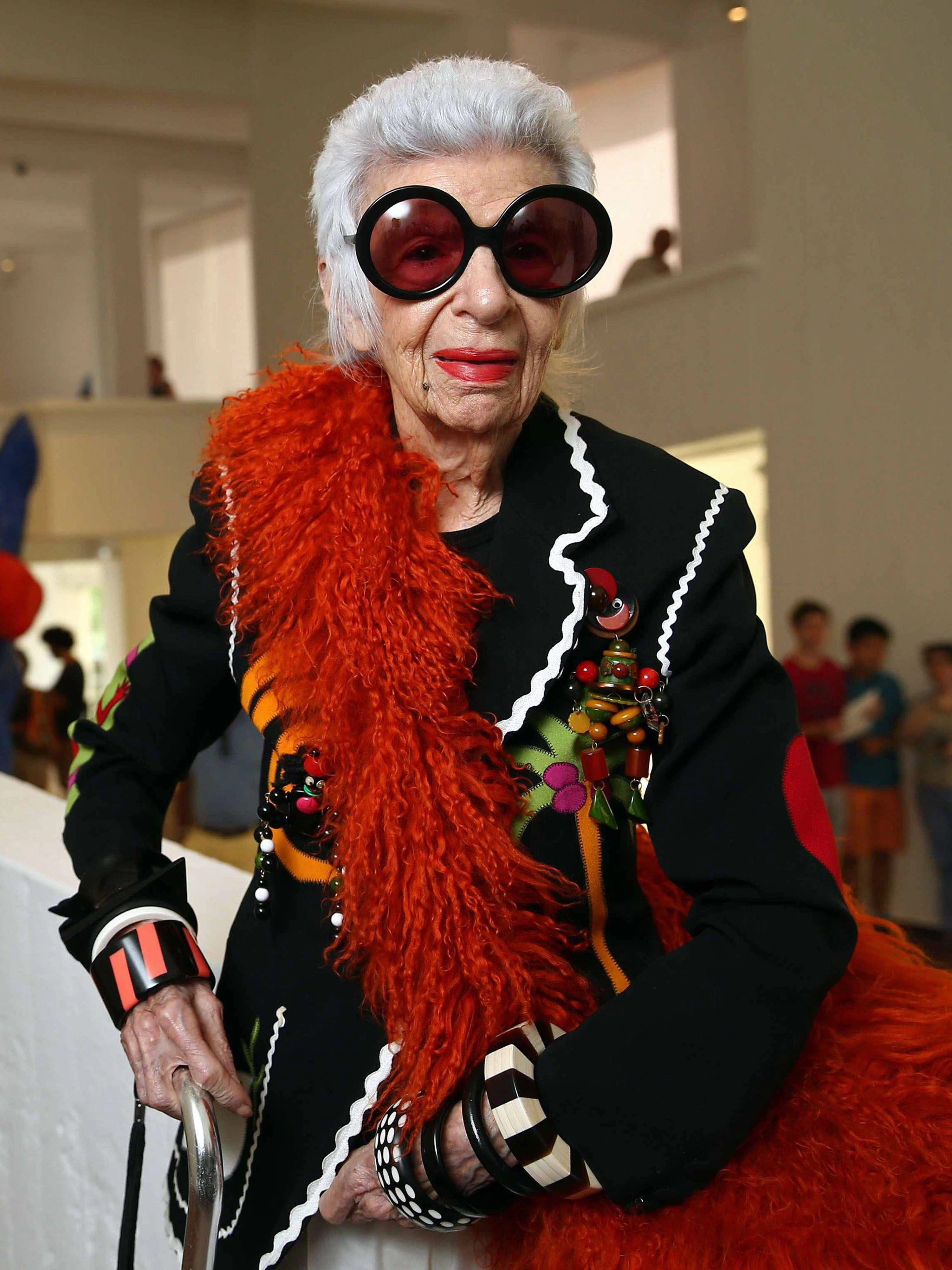 US-Designerin und Mode-Ikone Iris Apfel bei der Modemesse Barcelona Fashion.