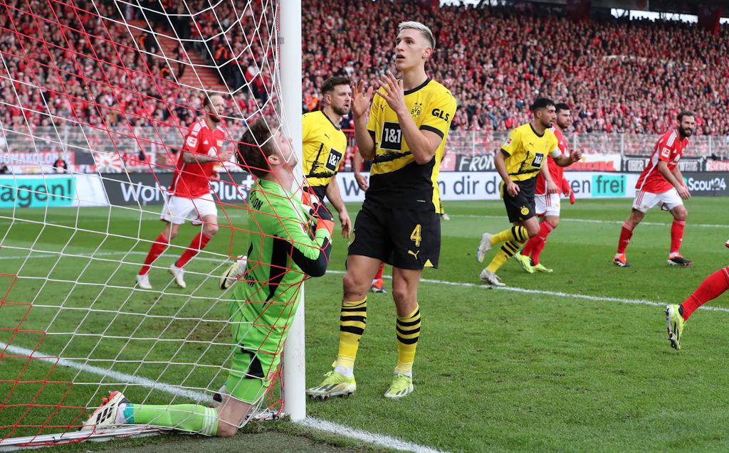 Bjelica'da ilk ev iflası! Dortmund artık daha verimli
