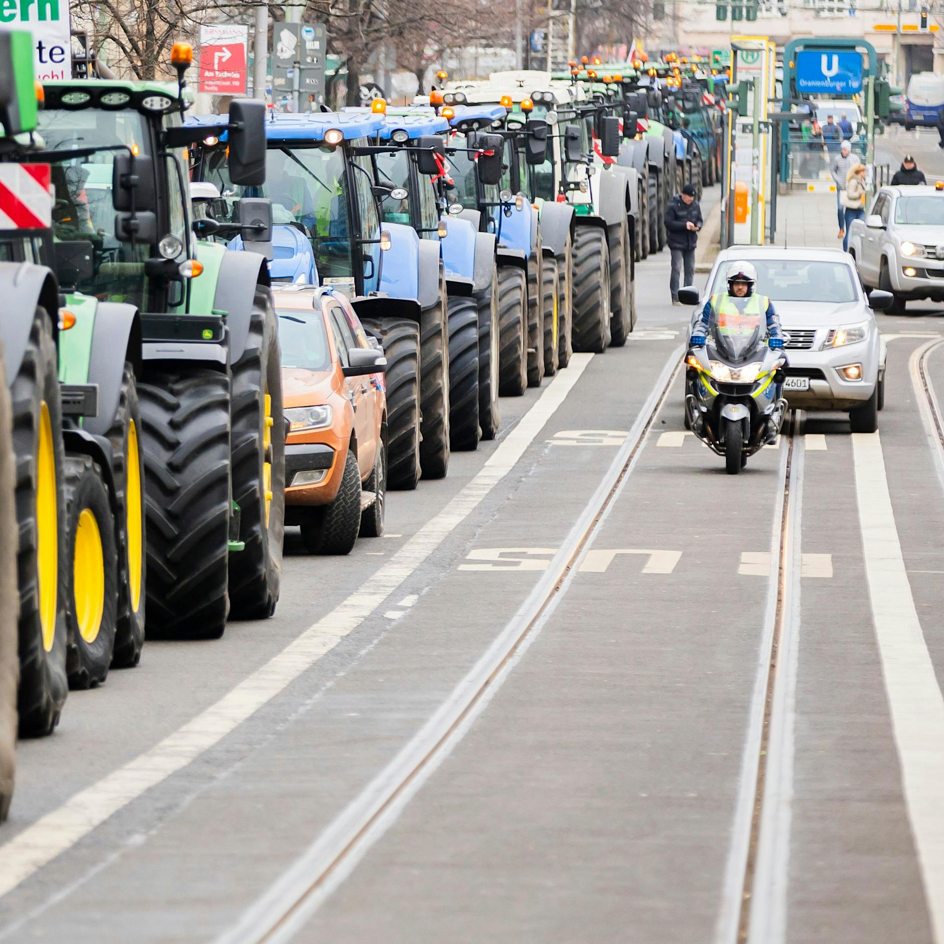 Demo-Wahnsinn am Wochenende in Berlin: Vorsicht, diese Straßen sind dicht!