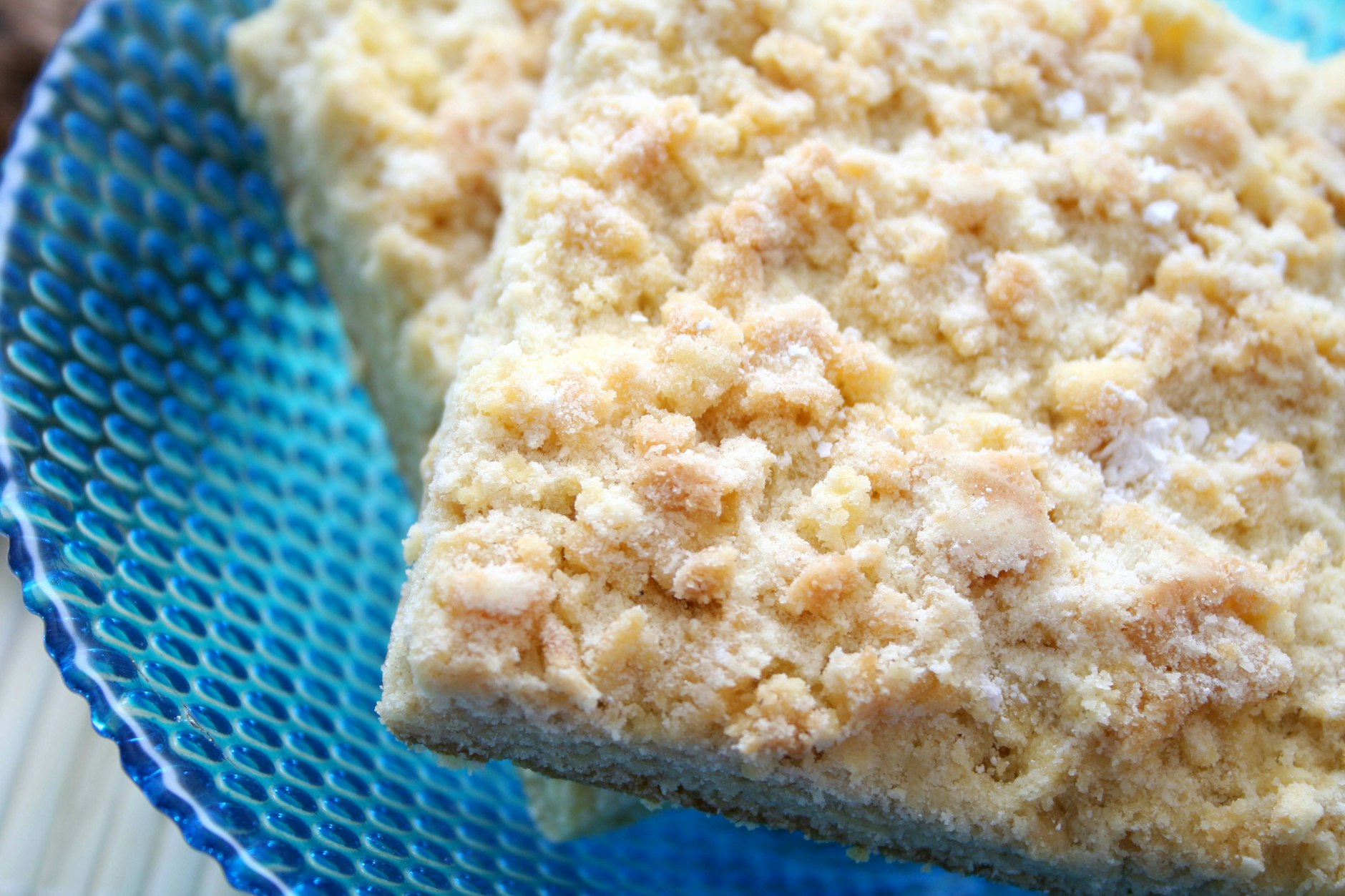 Prasselkuchen ist einfach und lecker - das Rezept ist perfekt, wenn sich spontan Besuch ankündigt.