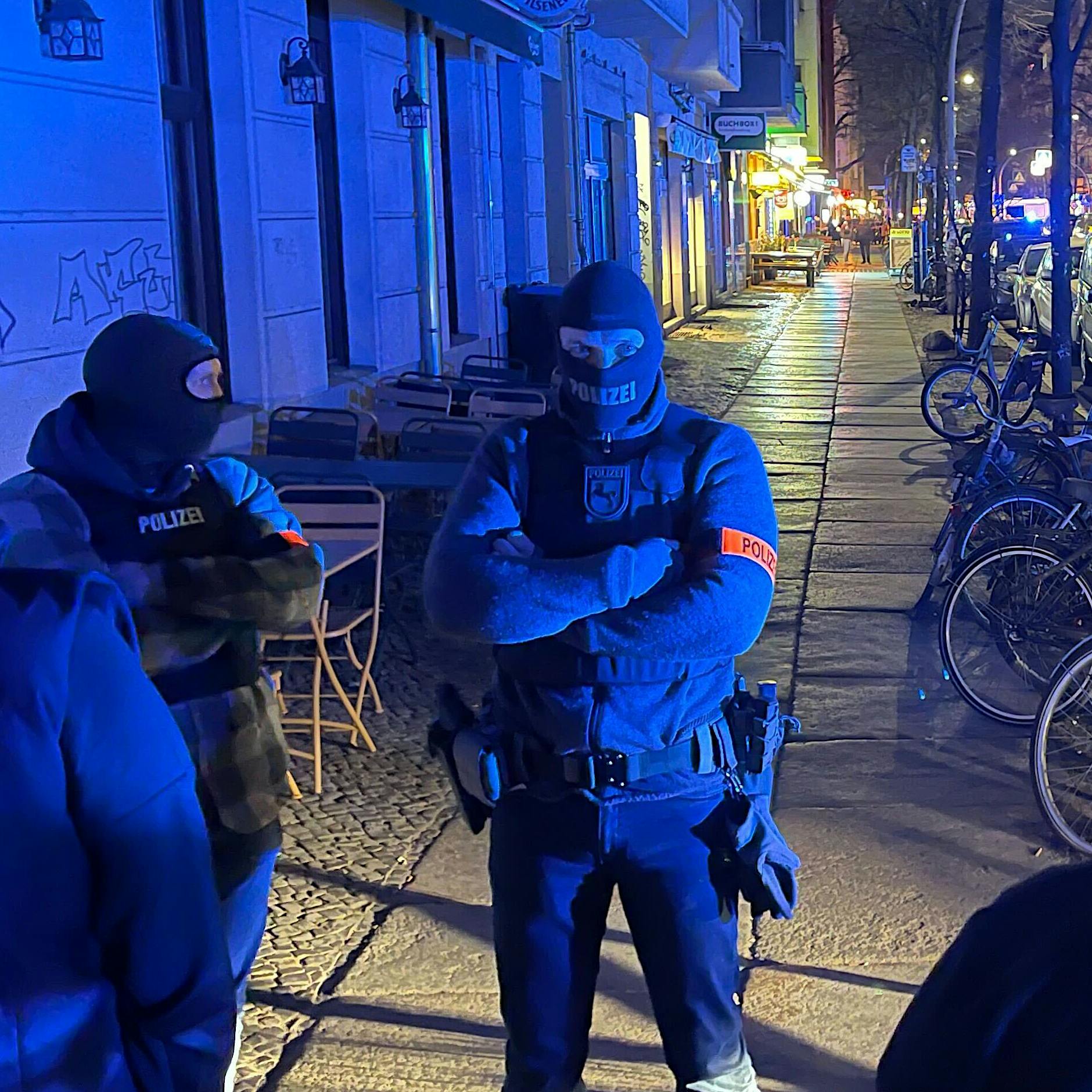 RAF-Ermittlungen in Berlin: SEK stürmt Wohnung im belebten Friedrichshain