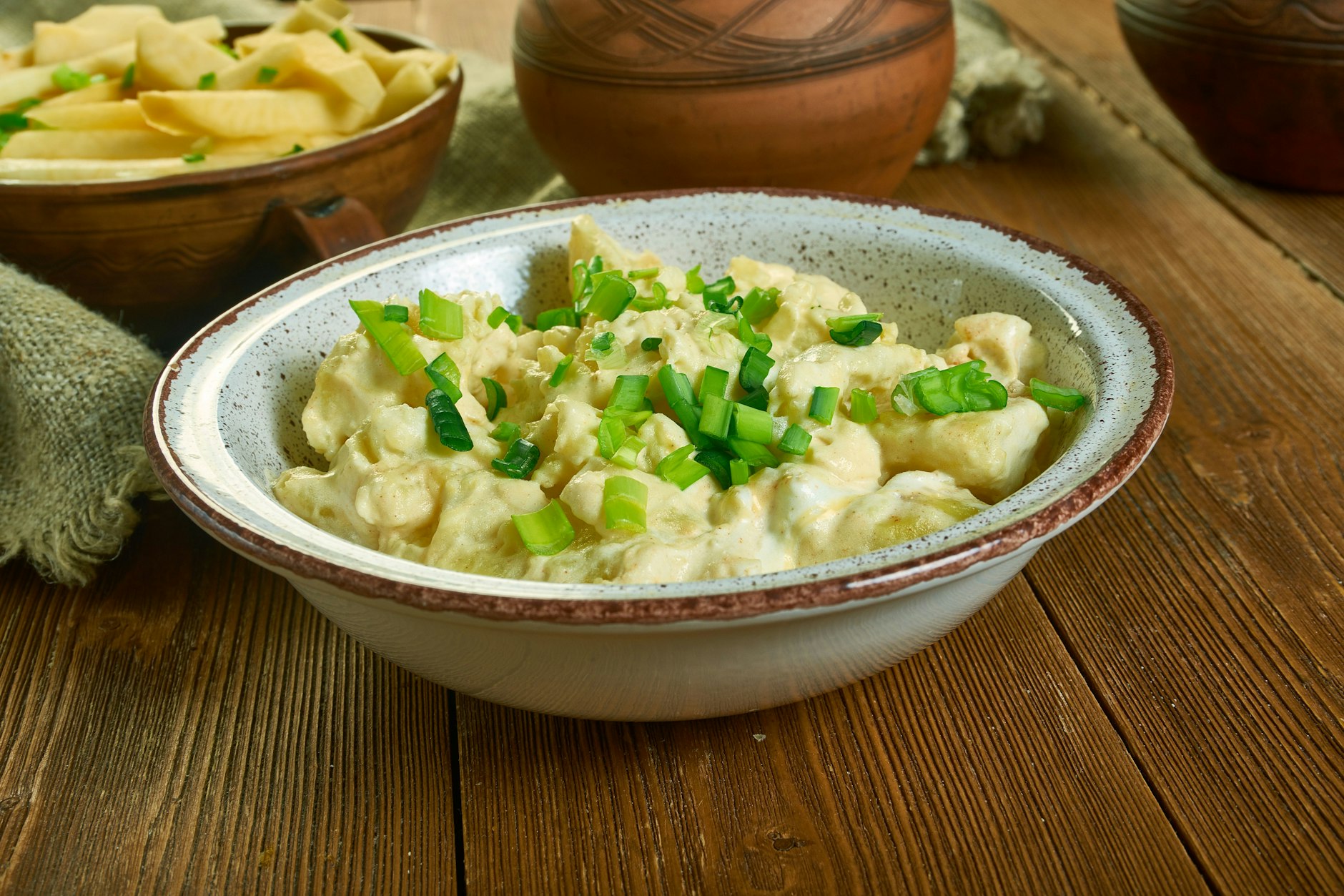 Leckerer Kartoffelsalat in Minuten: Mit diesem Rezept steht der Salat-Klassiker blitzschnell auf dem Tisch.