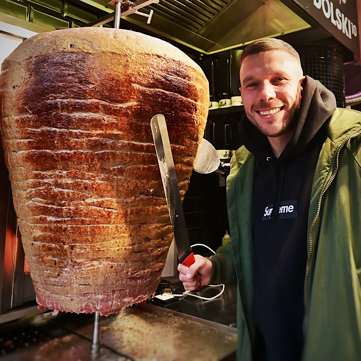Lukas Podolski und sein Berliner Döner-Imbiss Mangal: Der neue Poldi ...