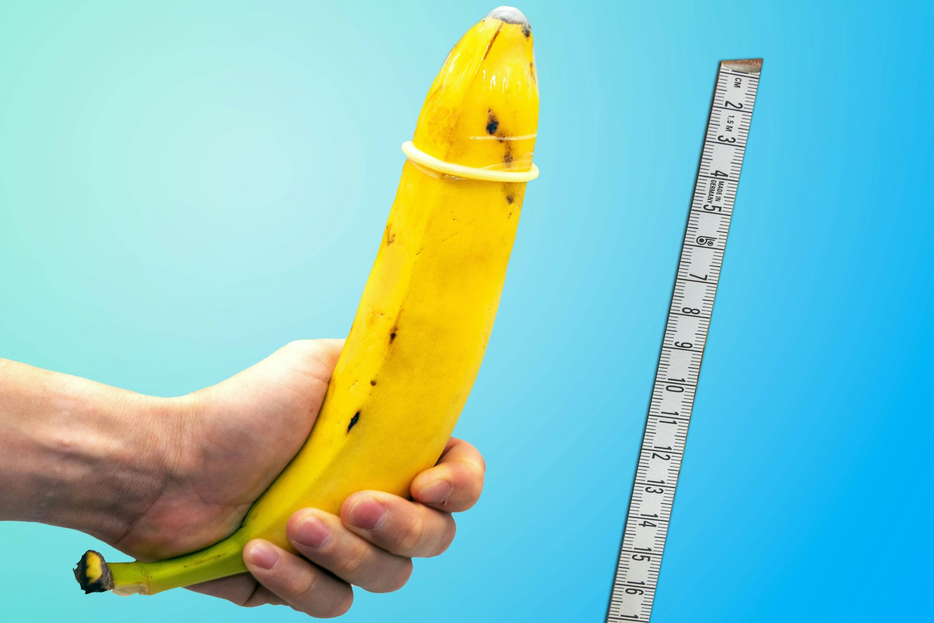 Um die perfekte Penislänge zu bestimmen, haben britische Forscher mehr als 200 Sexspielzeuge untersucht.