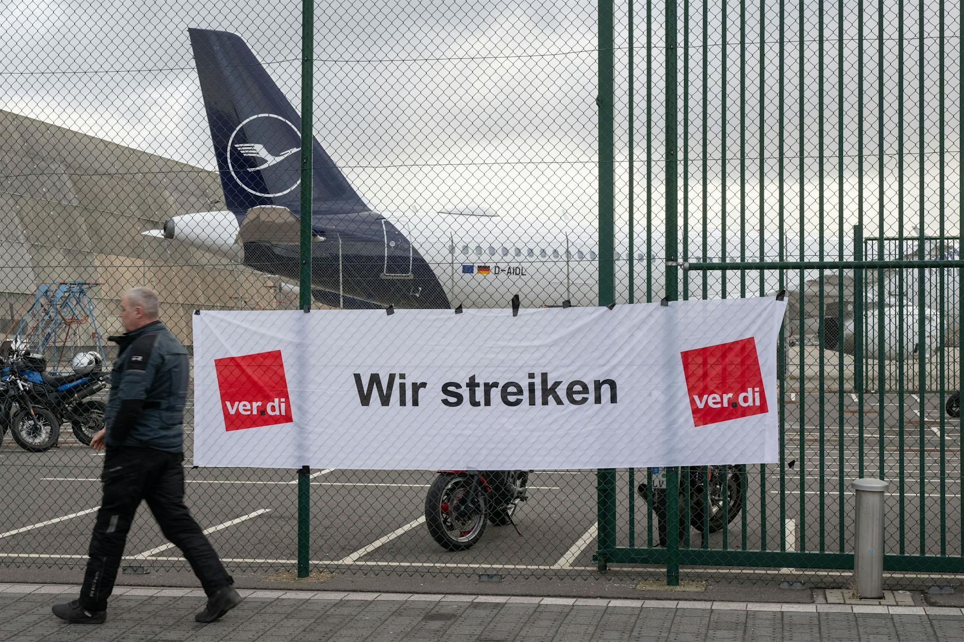 Hunderte Flüge fallen aus: Bodenpersonal der Lufthansa streikt ab Donnerstag