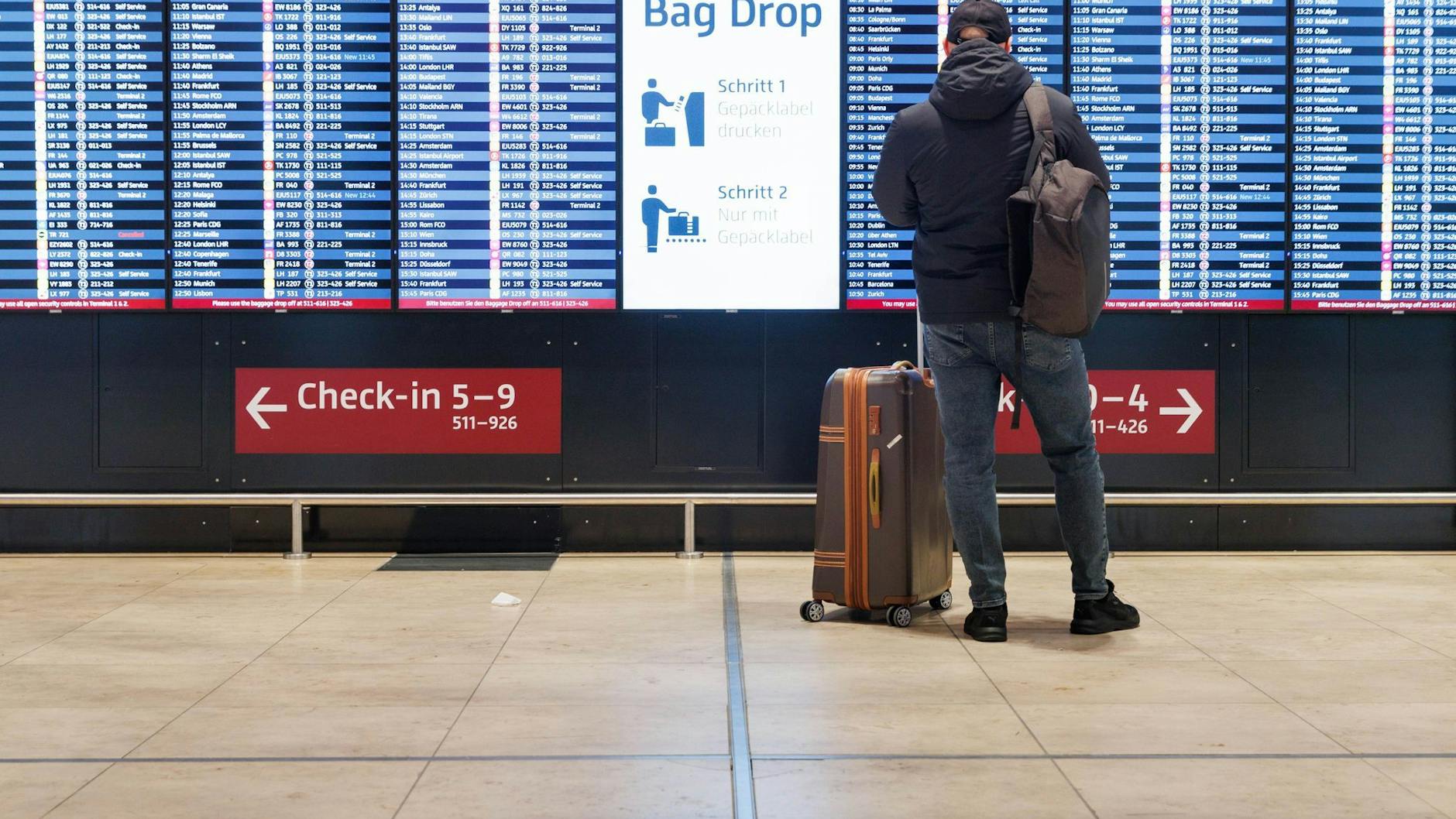 Passagiere der Lufthansa gucken am Donnerstag und Freitag mal wieder in die Röhre.