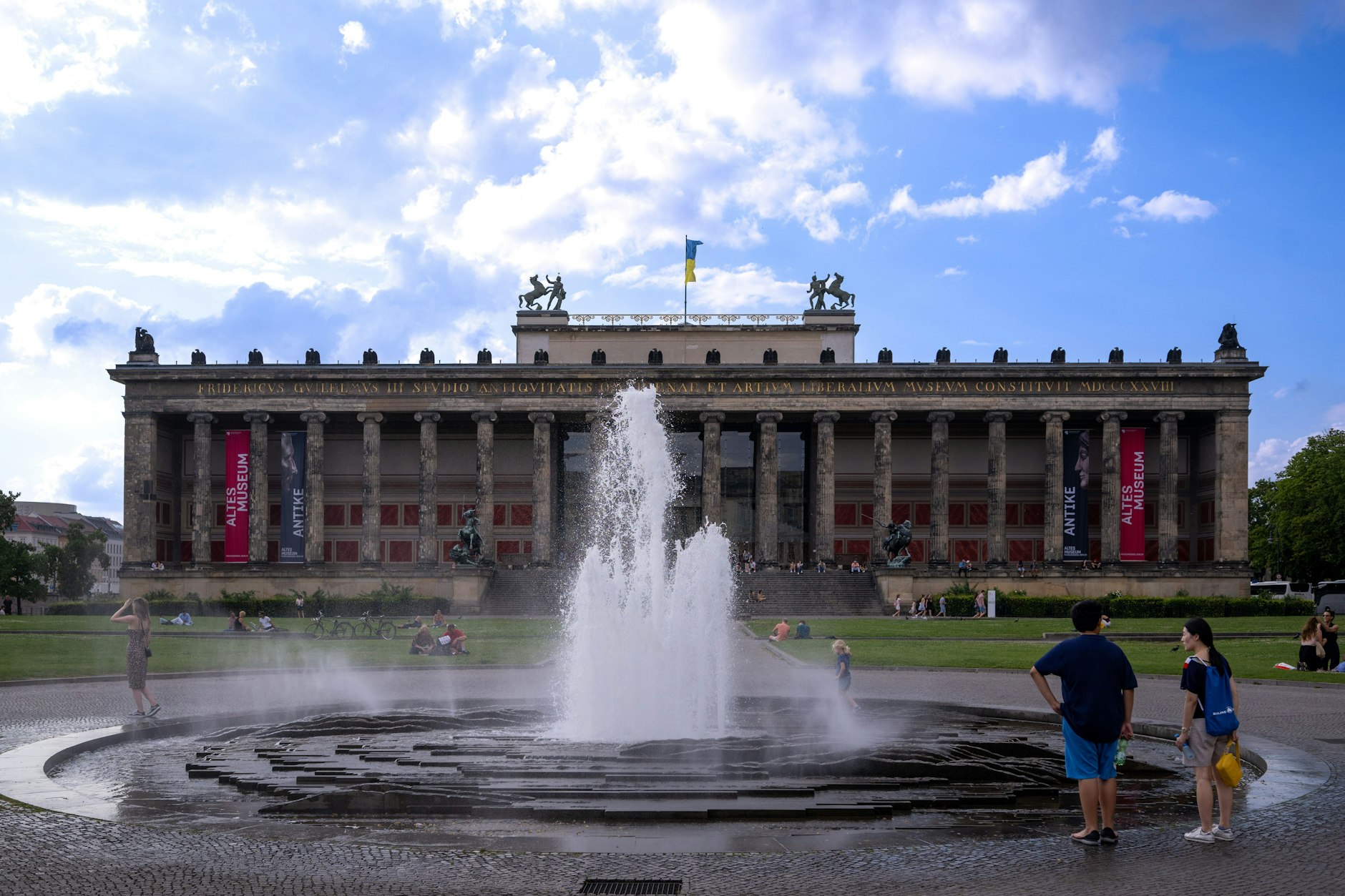 Das Alte Museum gehört zum Bauensemble der Museumsinsel und damit zum Welterbe der Unesco. Wegen der schwierigen Finanzsituation mit steigenden Kosten und knappen Kassen bekommt es einen zusätzlichen Schließtag.