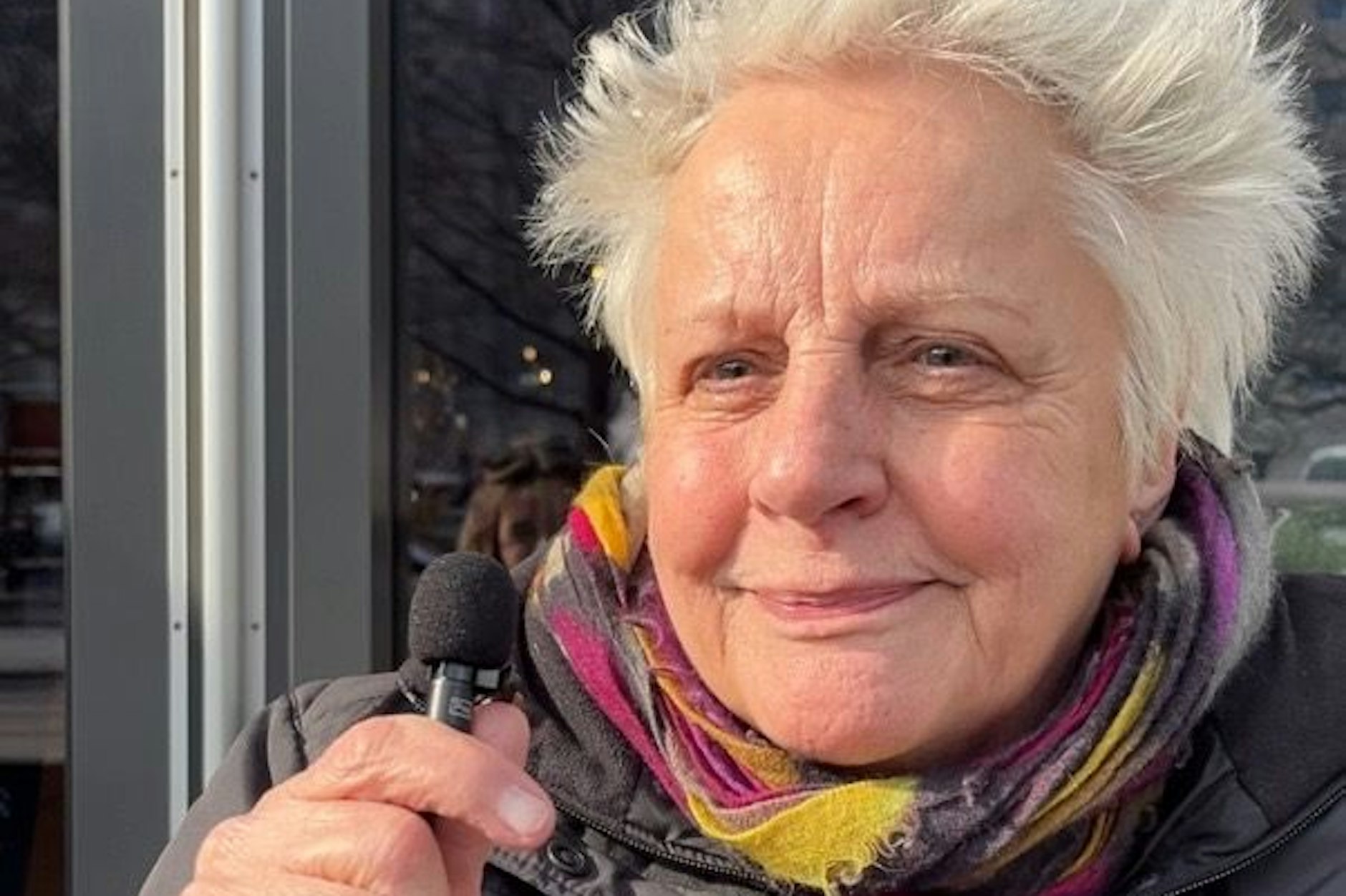 Hannelore (73) aus Moabit kann Auto fahren, zieht aber das Fahrrad vor und nutzt&nbsp;zur Fortbewegung in Berlin fast ausschließlich das Rad. „Ich meine nicht, dass Ältere den Führerschein gleich wiederholen müssen im Alter, aber ich denke, sie sollten einen Test machen, ob sie noch in der Lage sind, ihr Auto ohne Gefahren für andere durch den Stadtverkehr zu bringen.“