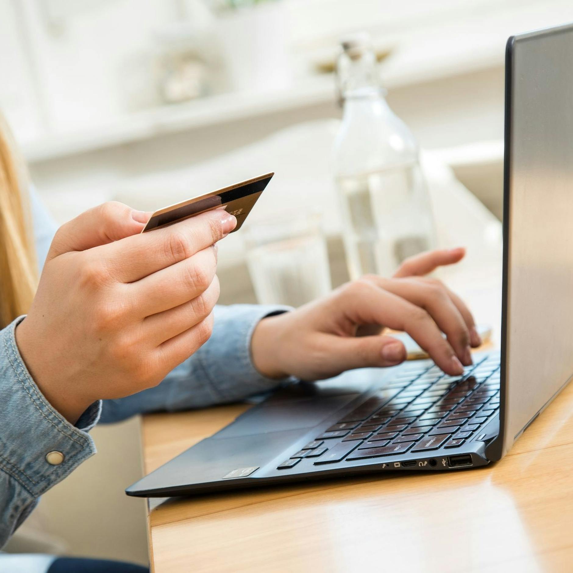 Image - Online-Shopping: Verbraucherzentrale Berlin warnt vor Fakeshops und Bezahlmethoden wie „buy now, pay later“