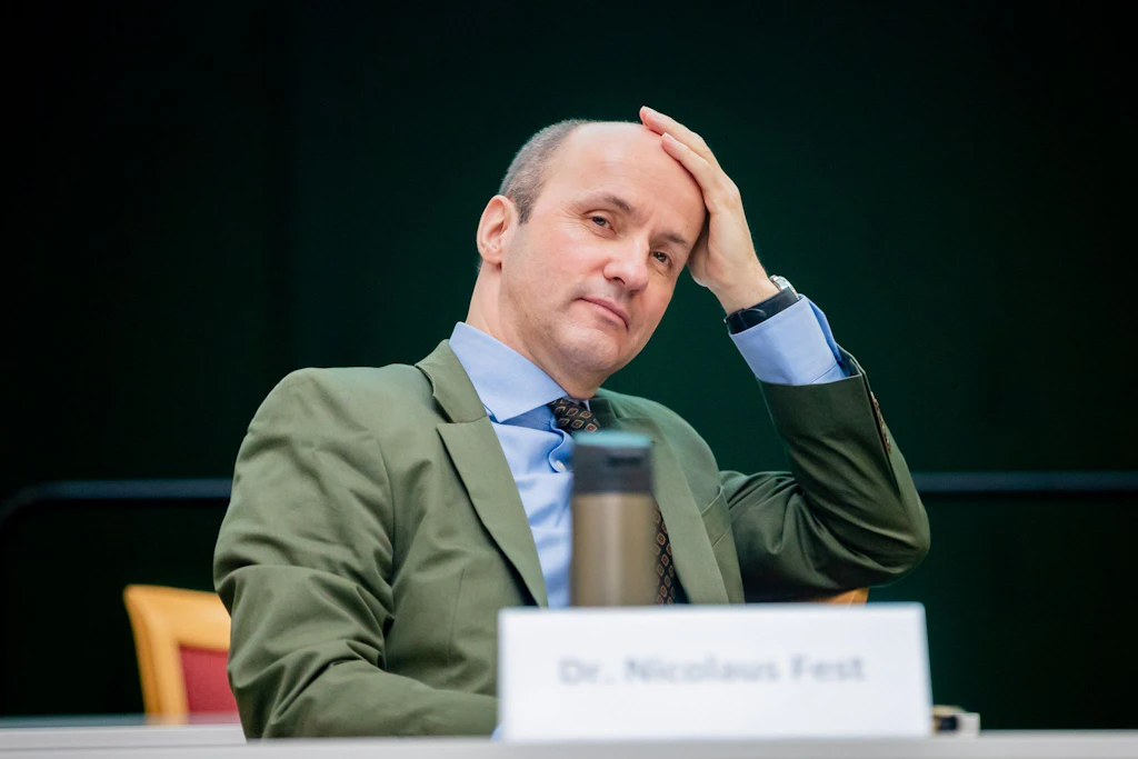 Weil er Geld zurückhielt: AfD wirft Berliner EU-Abgeordneten Nicolaus Fest aus der Partei