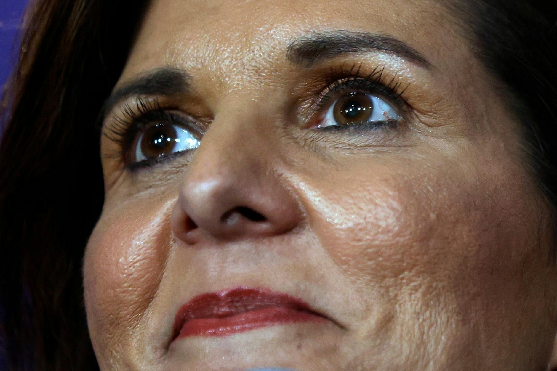 Bei den US-Präsidentschaftsvorwahlen der Republikaner hat die frühere UN-Botschafterin Nikki Haley ihren ersten Sieg im Duell gegen Ex-Präsident Donald Trump errungen. Haley entschied die parteiinterne Abstimmung im Hauptstadtdistrikt Washington für sich.