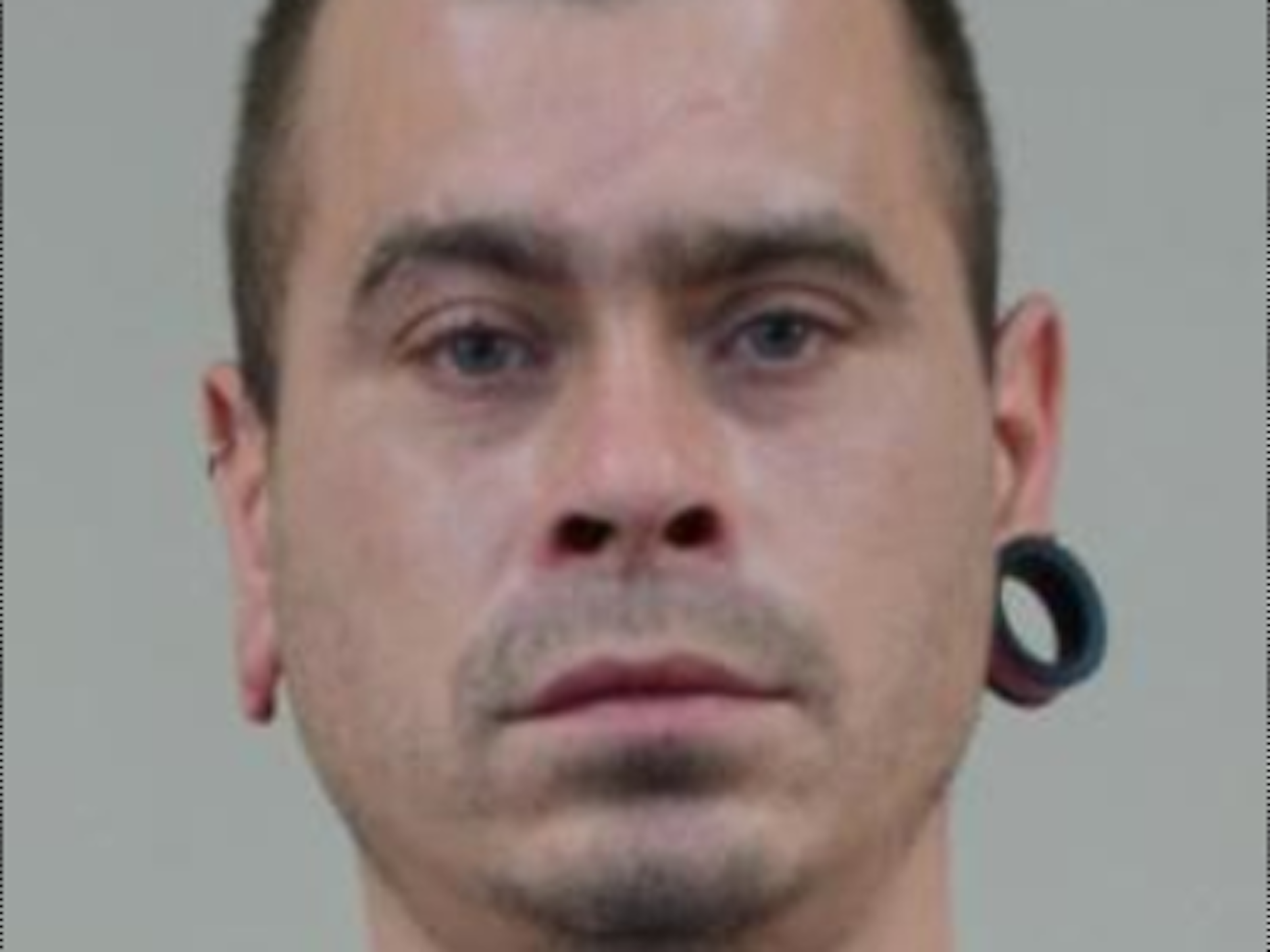 Porträt von Marcel Falk. Für die Polizei Berlin ergeben sich nach dem Fund eines Oberschenkels Fragen.