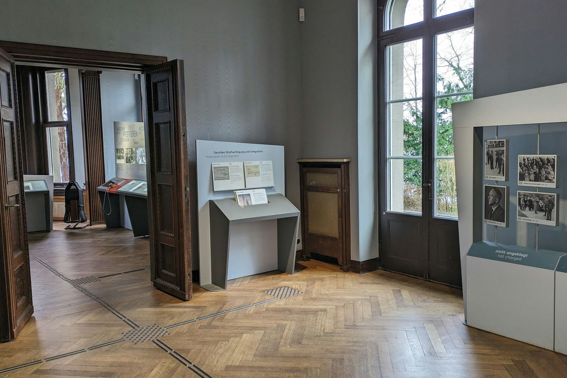 Im Haus der Wannsee-Konferenz gibt es auch ein Wegeleitsystem für Blinde.