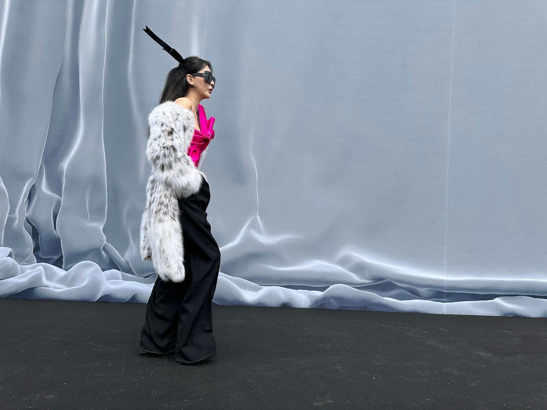 Und hier ein Pelz an einer Dame.