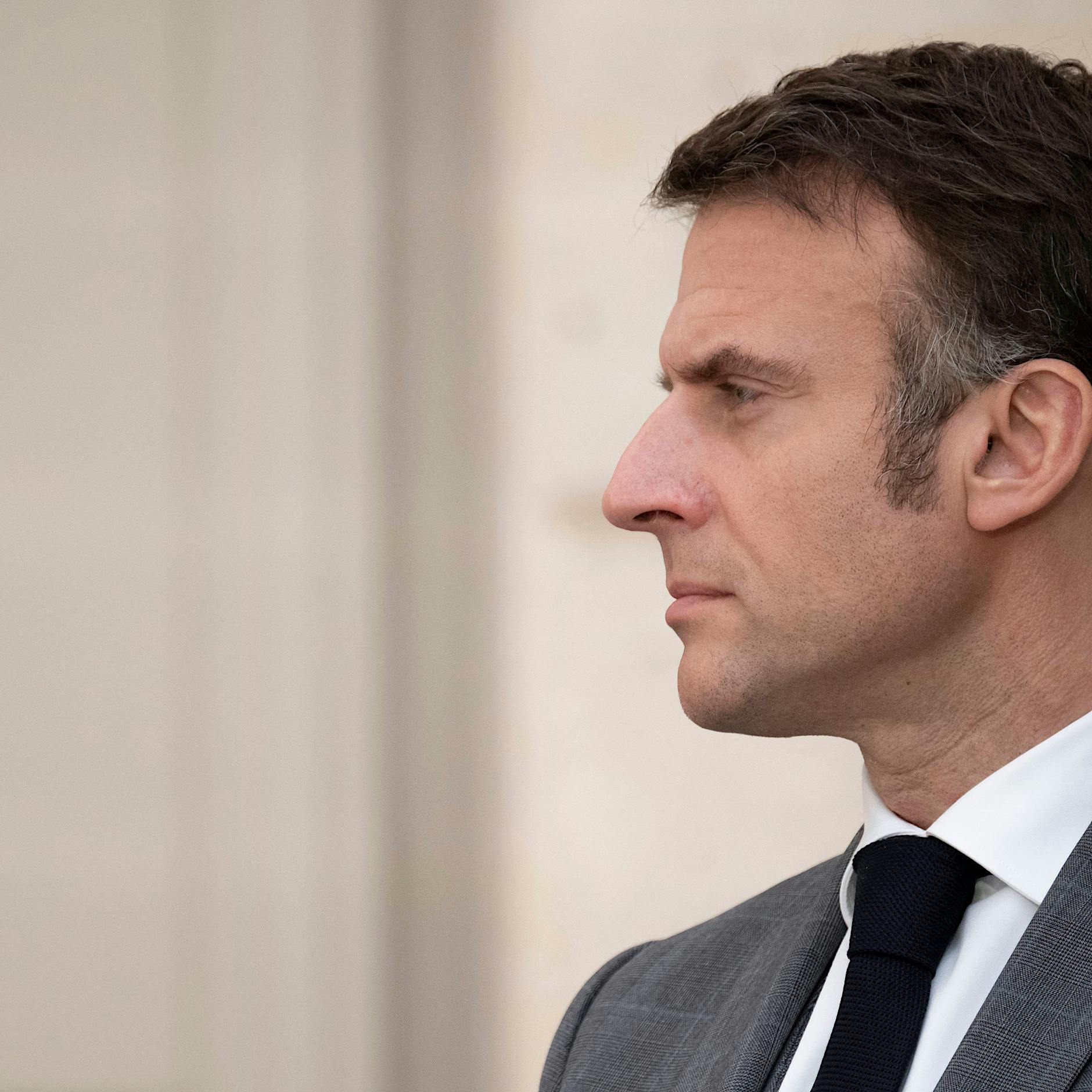 Emmanuel Macron löst französische Nationalversammlung auf und kündigt Neuwahlen an