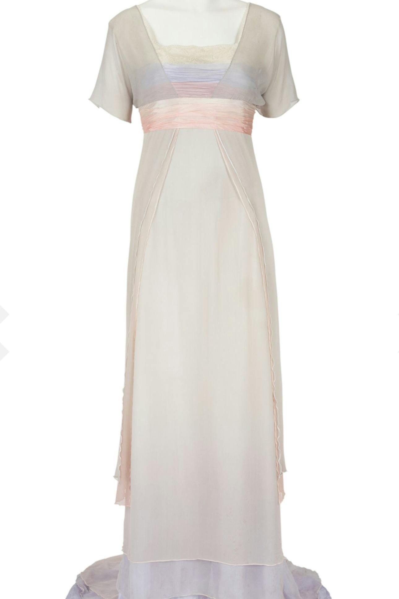 Roses weißes „Schwimm“-Kleid aus der Untergangsszene (Mindestgebot 20.000 Dollar).