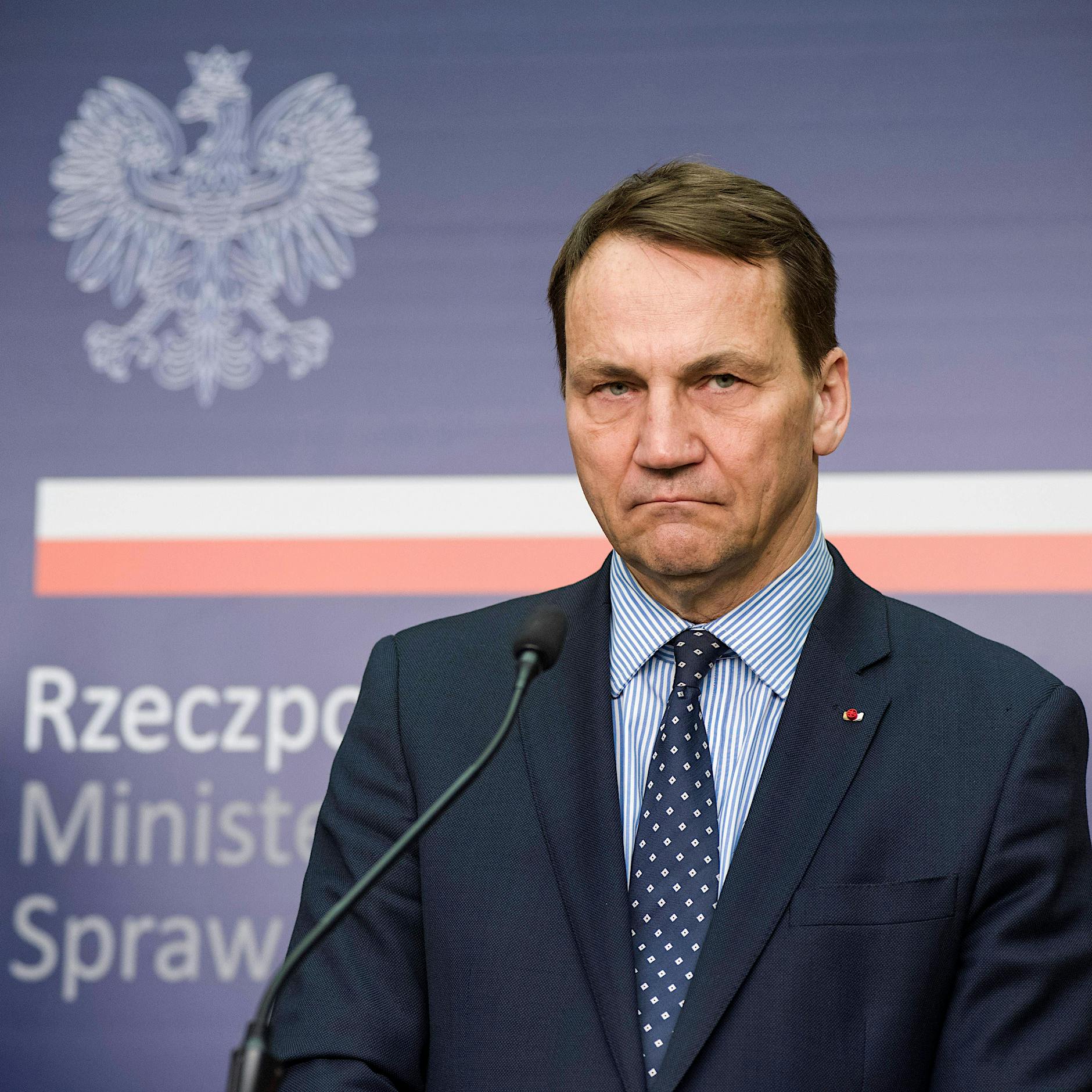 Ukraine-Krieg: Nato-Soldaten bereits vor Ort – Polens Außenminister Radosław Sikorski