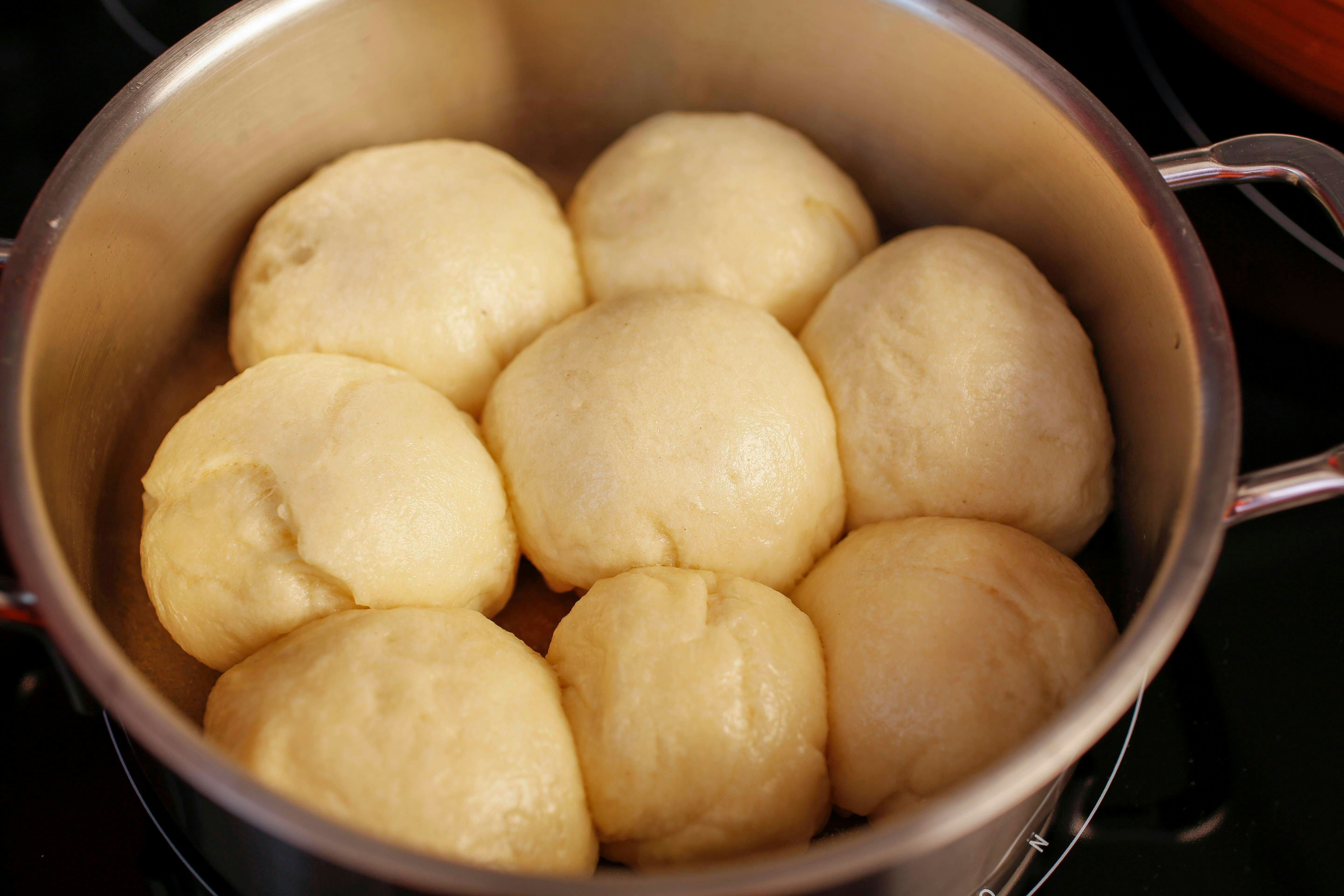 Süße Dampfnudeln: Probieren Sie doch mal wieder die leckeren Hefeklöße! Süße Dampfnudeln: Probieren Sie doch mal wieder die leckeren Hefeklöße!