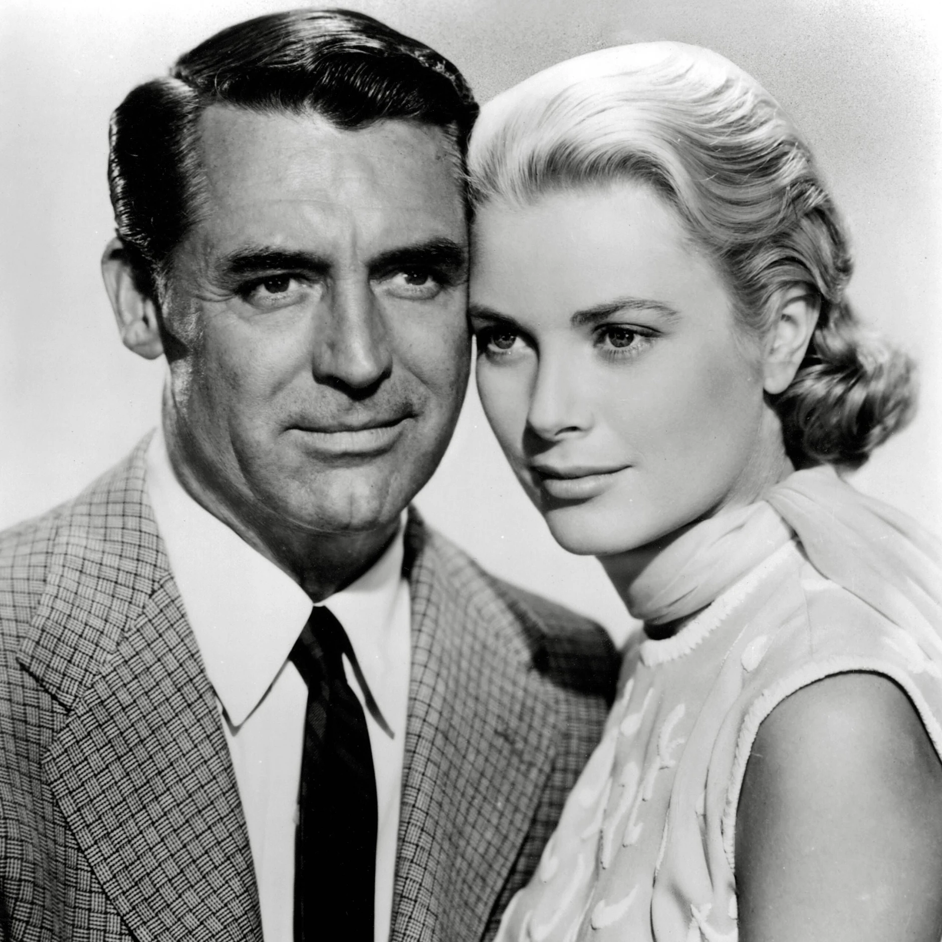 Cary Grant soll auch eine Affäre mit Grace Kelly gehabt haben.