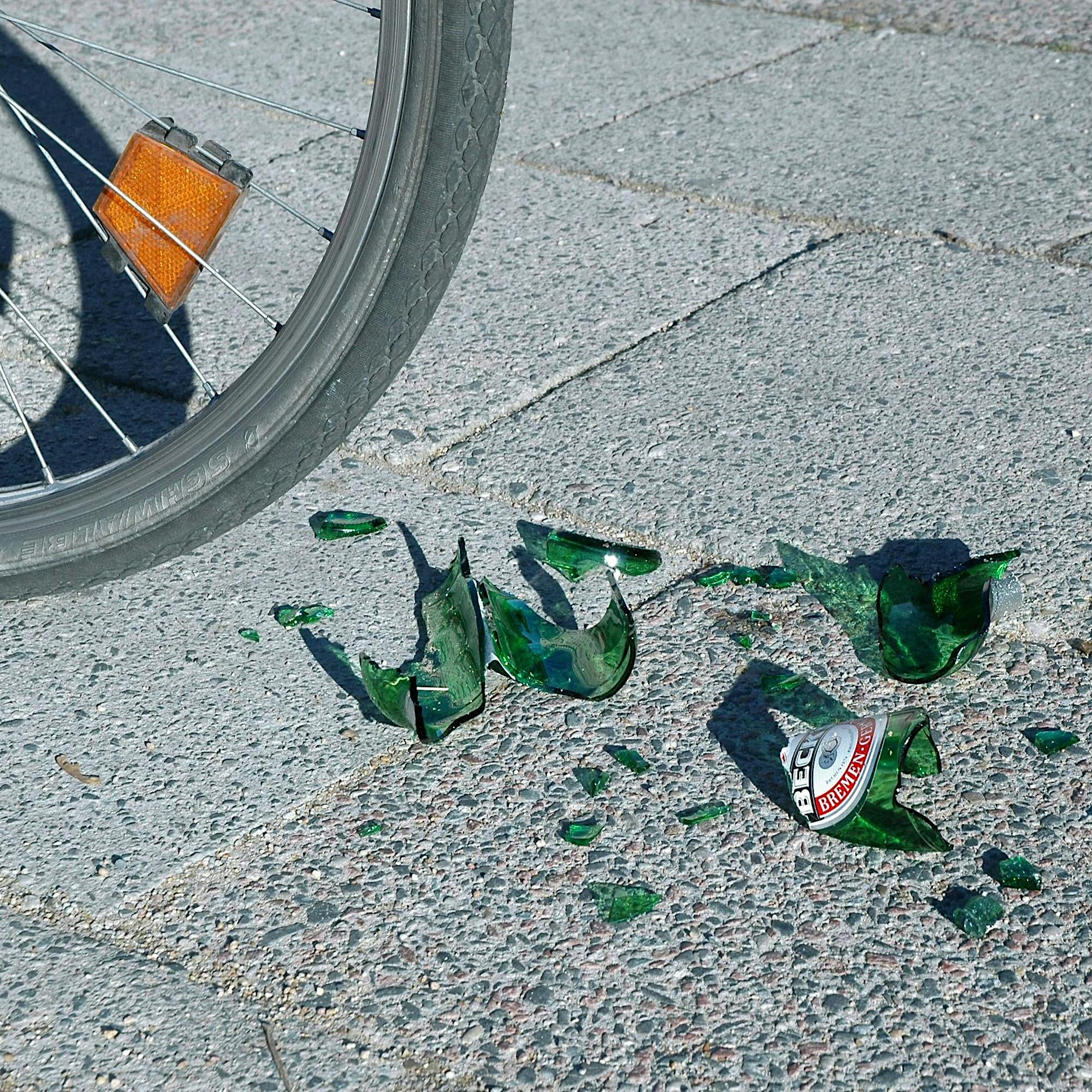 Radfahren im Frühling: Ganz Berlin ist ein einziger Scherbenhaufen