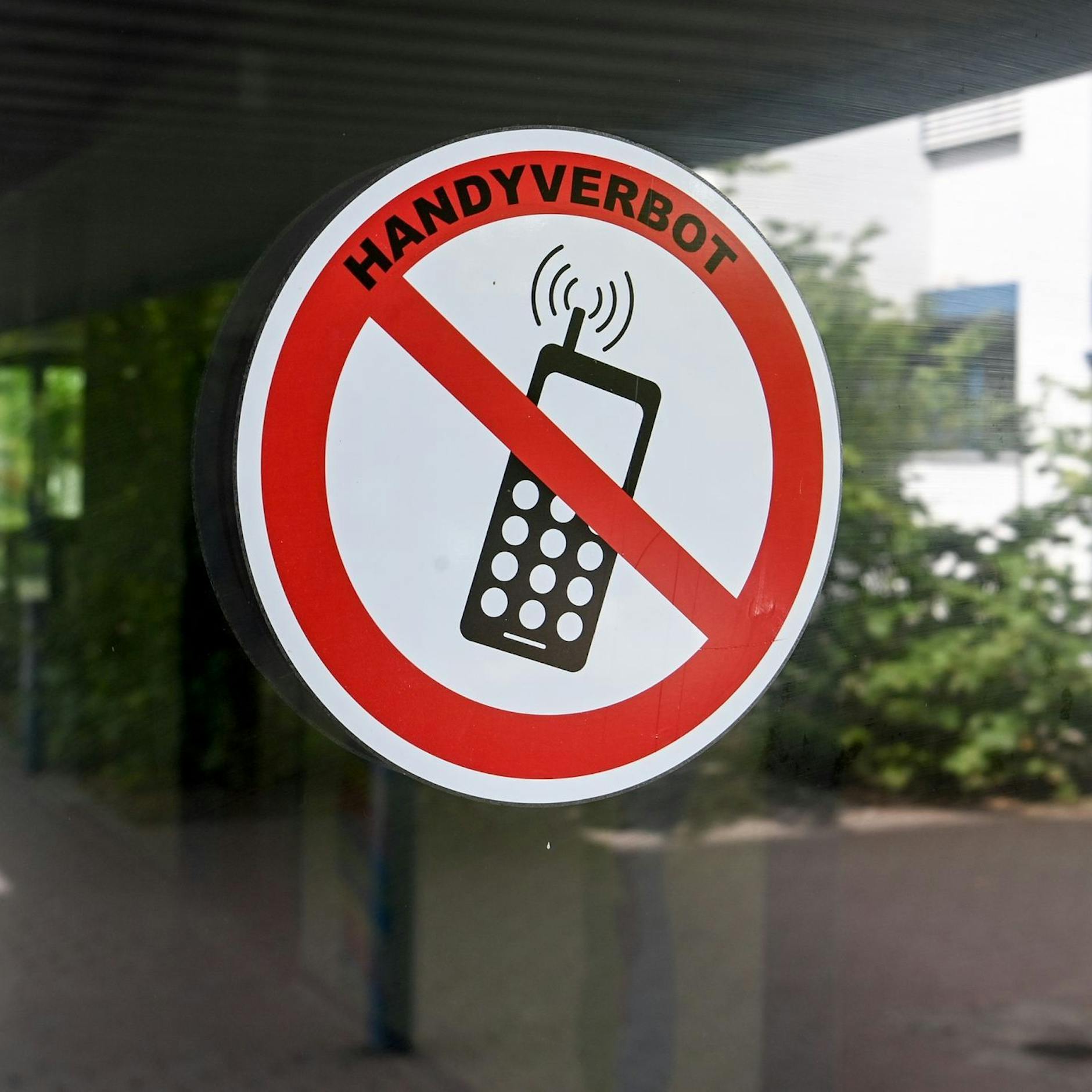 Image - Handyverbot an Schulen: Sinnvoll oder kontraproduktiv?