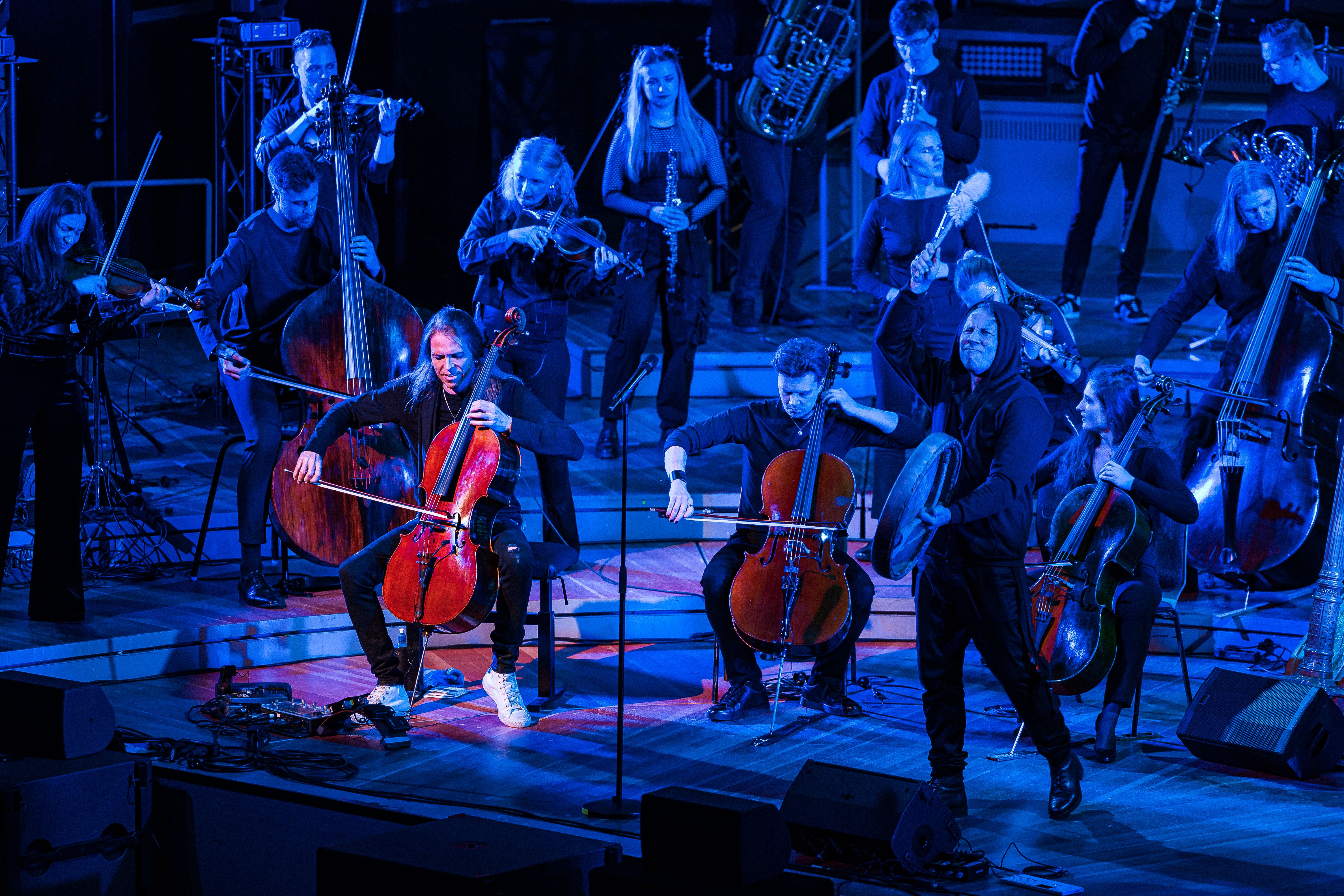 Image - „Bright & Black“ in der Philharmonie Berlin: Metal trifft auf Orchester