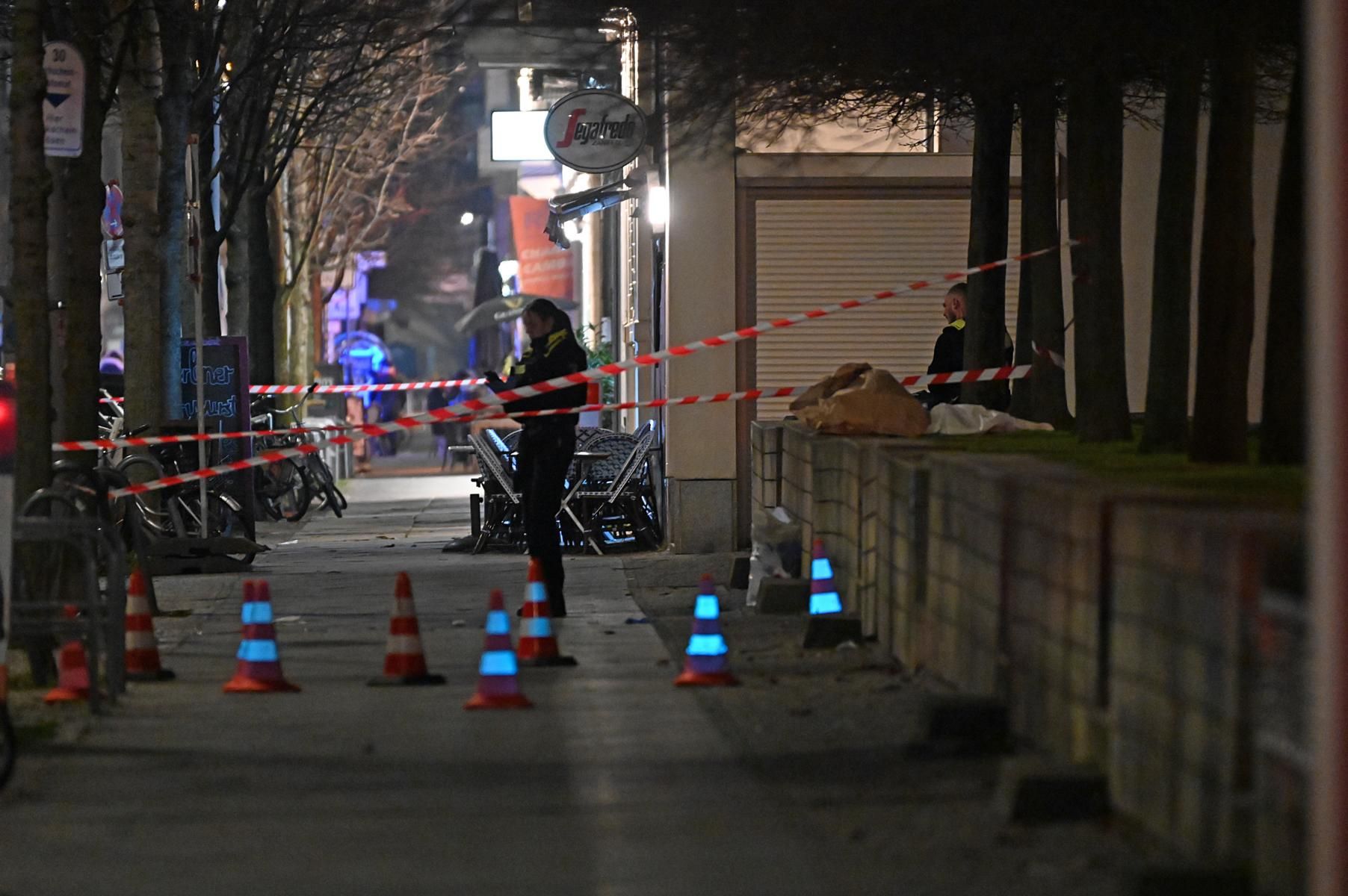 Schießerei am Checkpoint Charlie: Mann stirbt in Klinik!