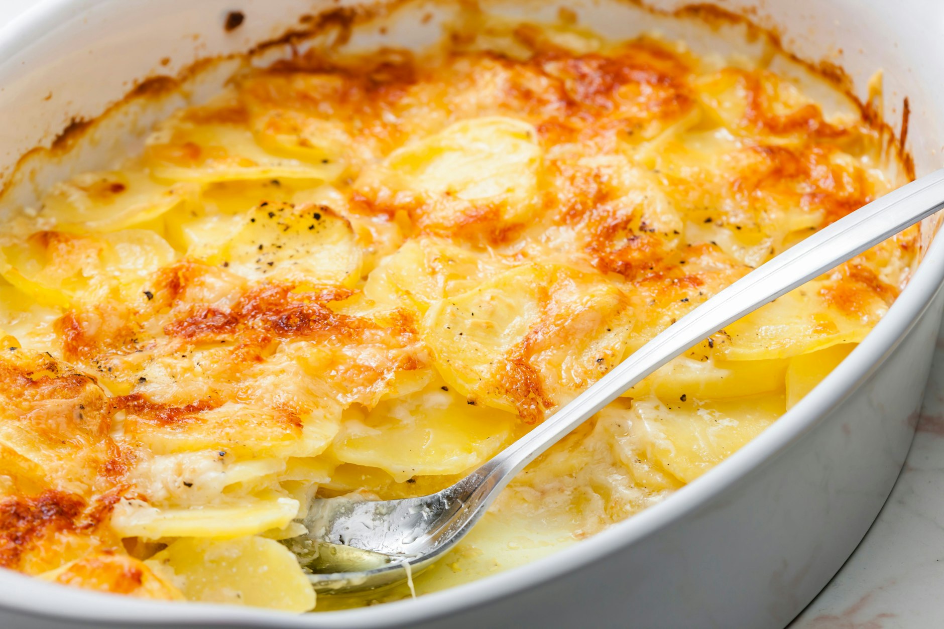 Das Rezept für Kartoffelgratin ist total einfach und lecker.