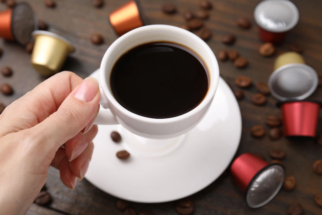 Kaffee entzieht dem Körper Wasser. Obst besser mit Schale essen. Stimmt das?