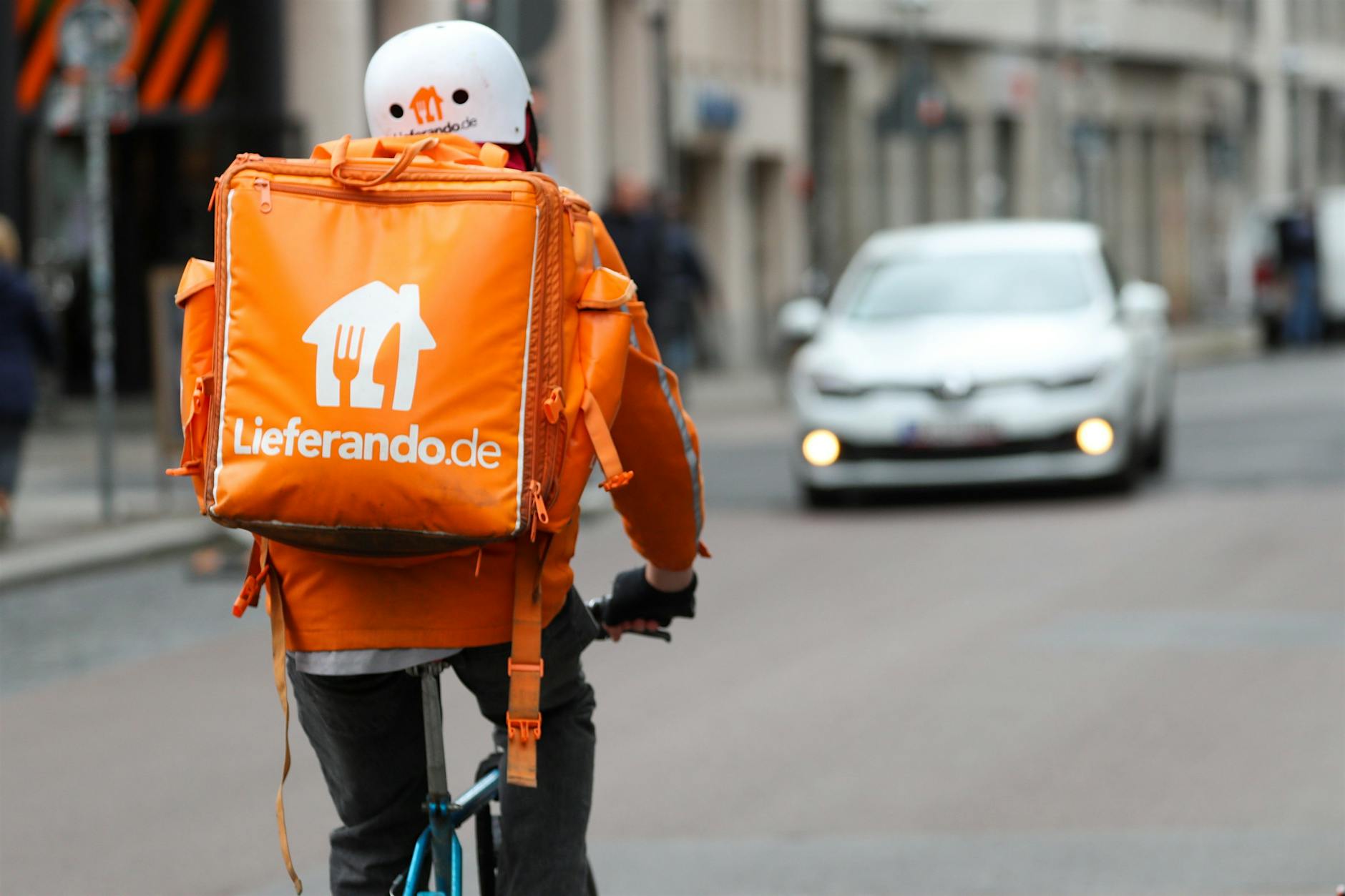 Regeln für Lieferdienste: EU geht härter gegen Uber, Bolt und Co vor