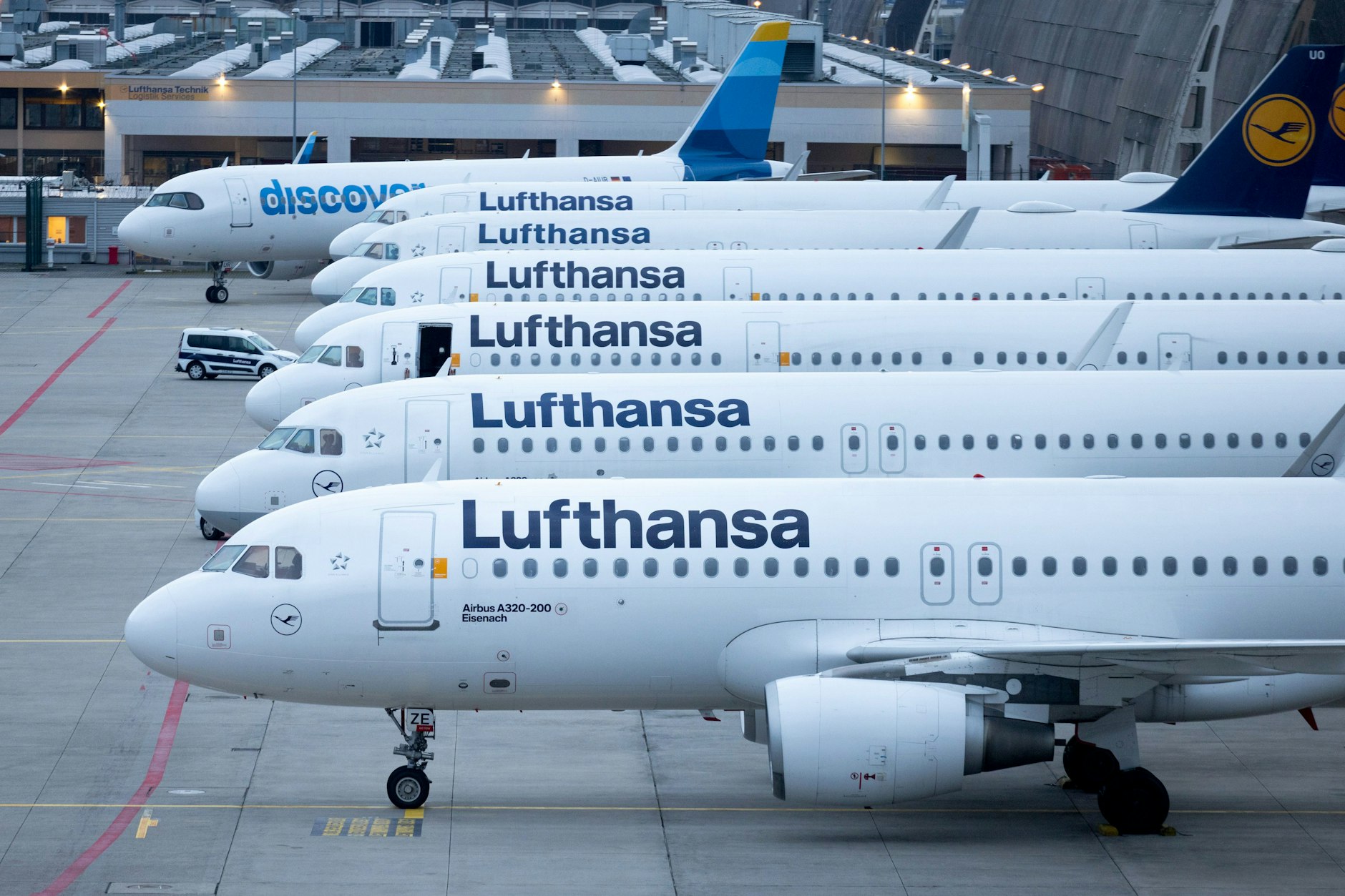 Flugzeuge der Lufthansa am Boden. Die Kabinengewerkschaft Ufo (Unabhängige Flugbegleiter Organisation) hat die Flugbegleiter bei Lufthansa und Lufthansa Cityline dazu aufgerufen, die Arbeit niederzulegen.&nbsp;