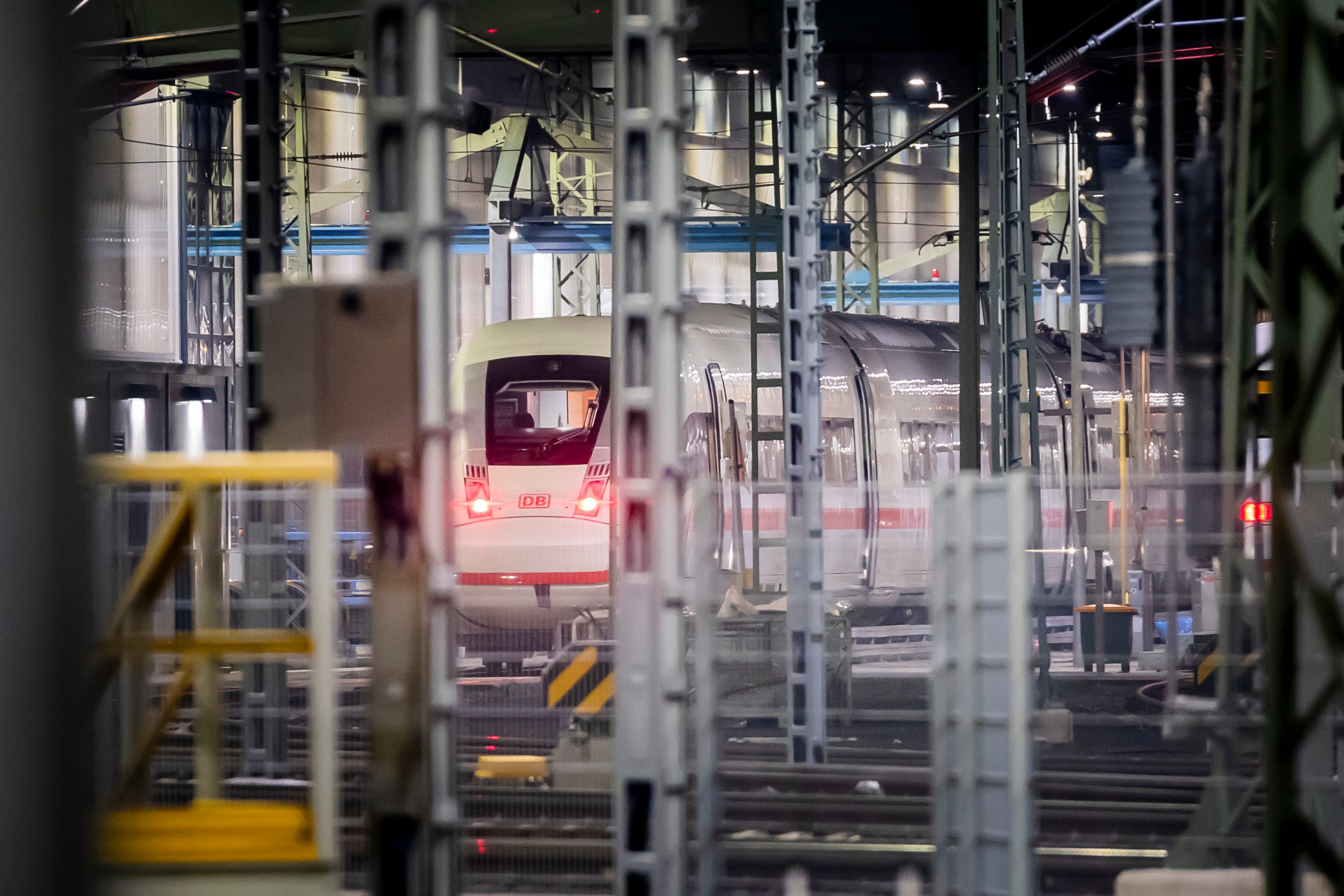 Image - Bahnstreik: Deutsche Bahn scheitert wieder vor Gericht - GDL darf weiter streiken