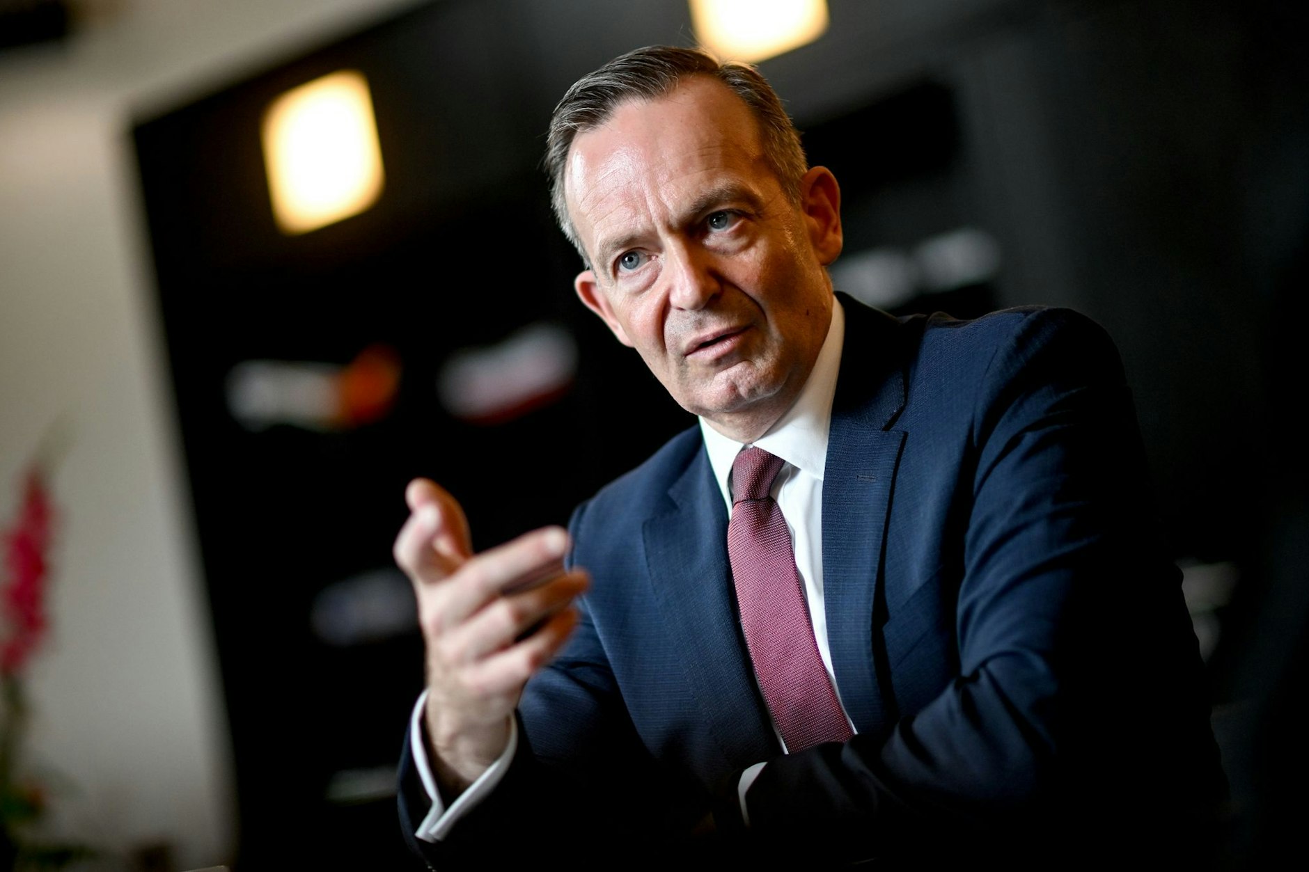 Ist eine Reform des Streikrechts angebracht? Das will Verkehrsminister Volker Wissing (FDP) nach dem aktuellen Bahn-Tarifstreit prüfen lassen.