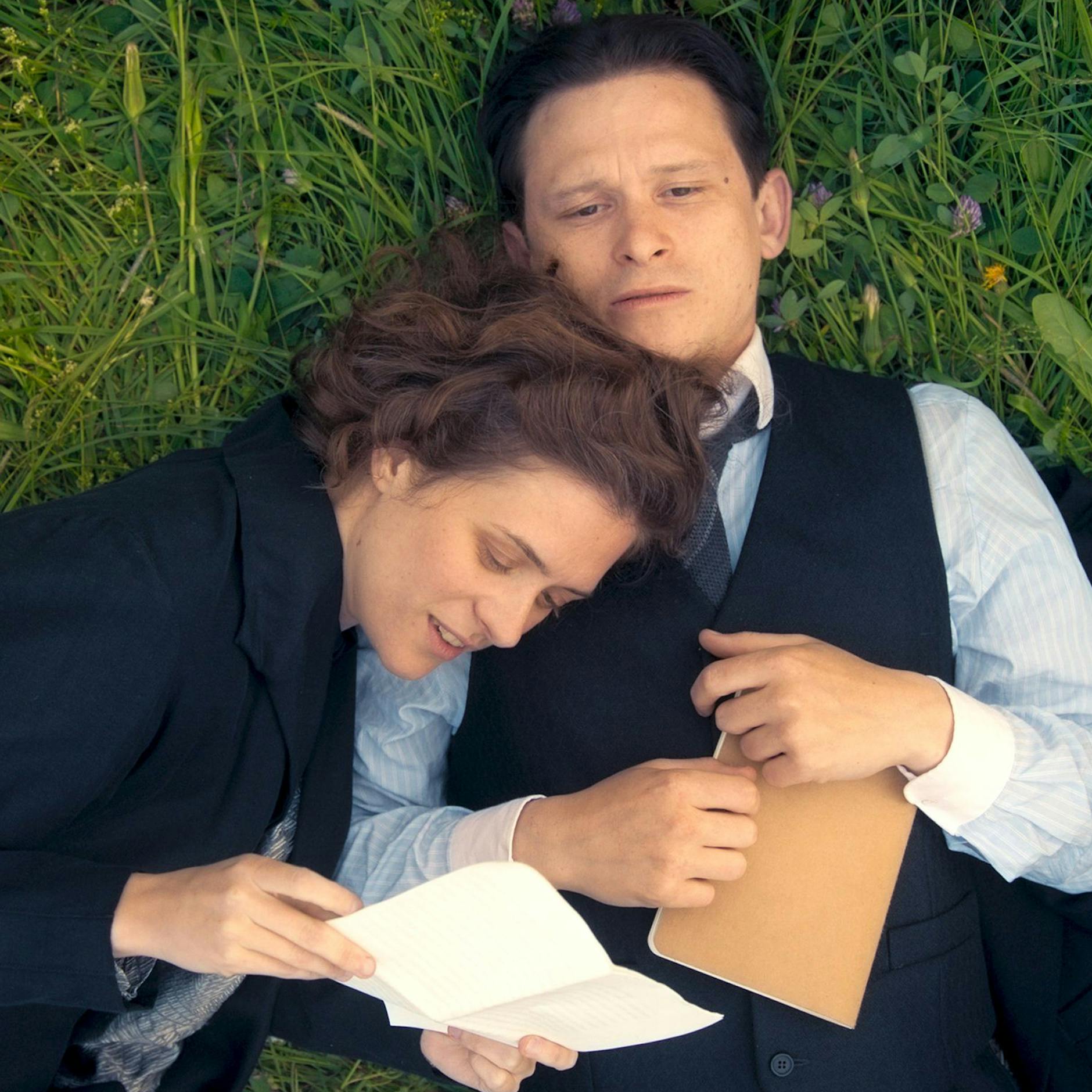 Image - „Kafka“ mit Liv Lisa Fries und Joel Basman in der ARD: Zum 100. Todestag des Schriftstellers – die TV-Kritik