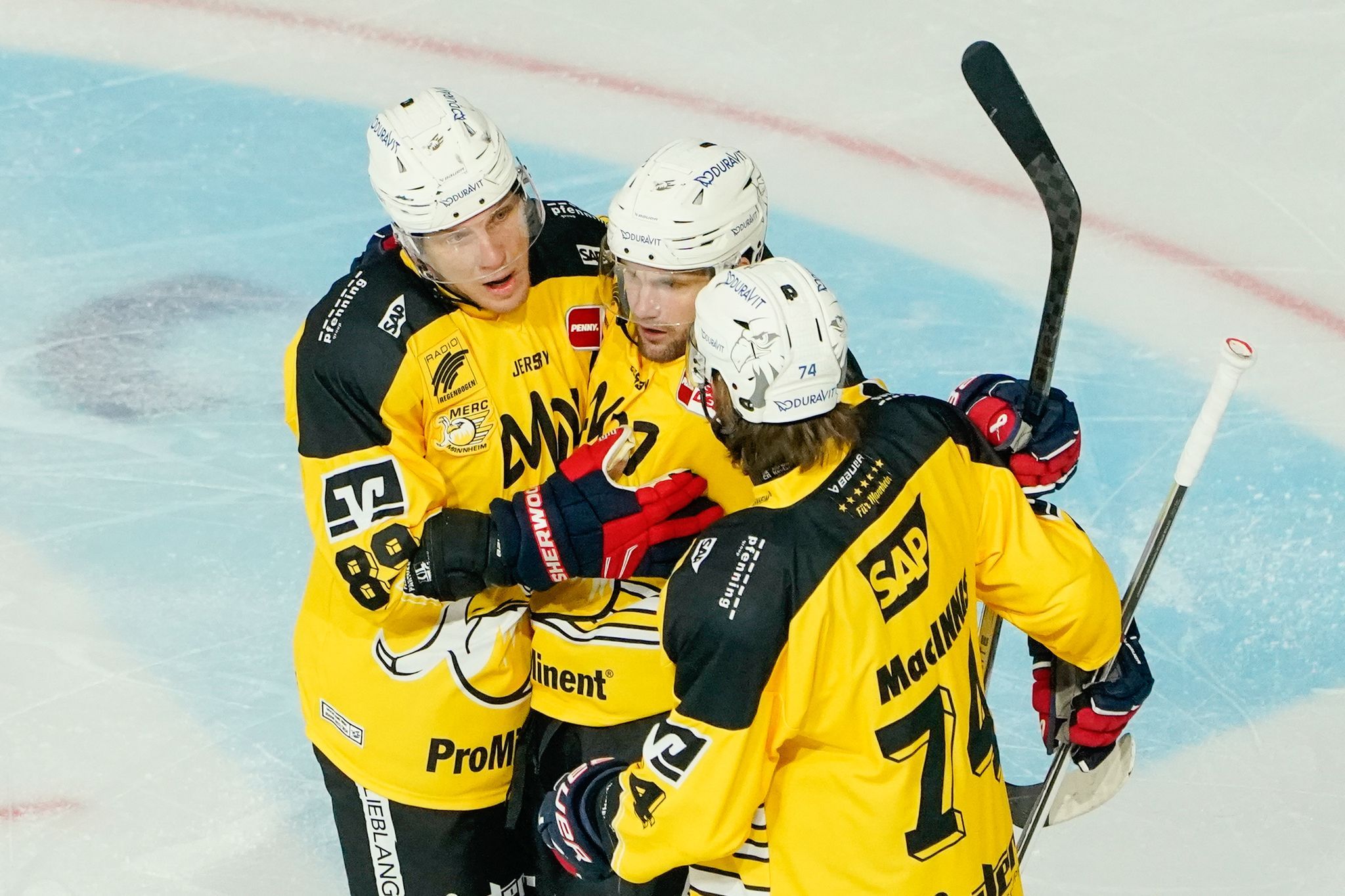 Image - Berlin wartet:Adler Mannheim zieht ins DEL-Viertelfinale ein