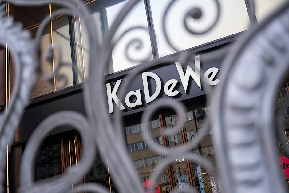 Berlins insolventes Luxus-Kaufhaus KaDeWe soll verkauft werden.