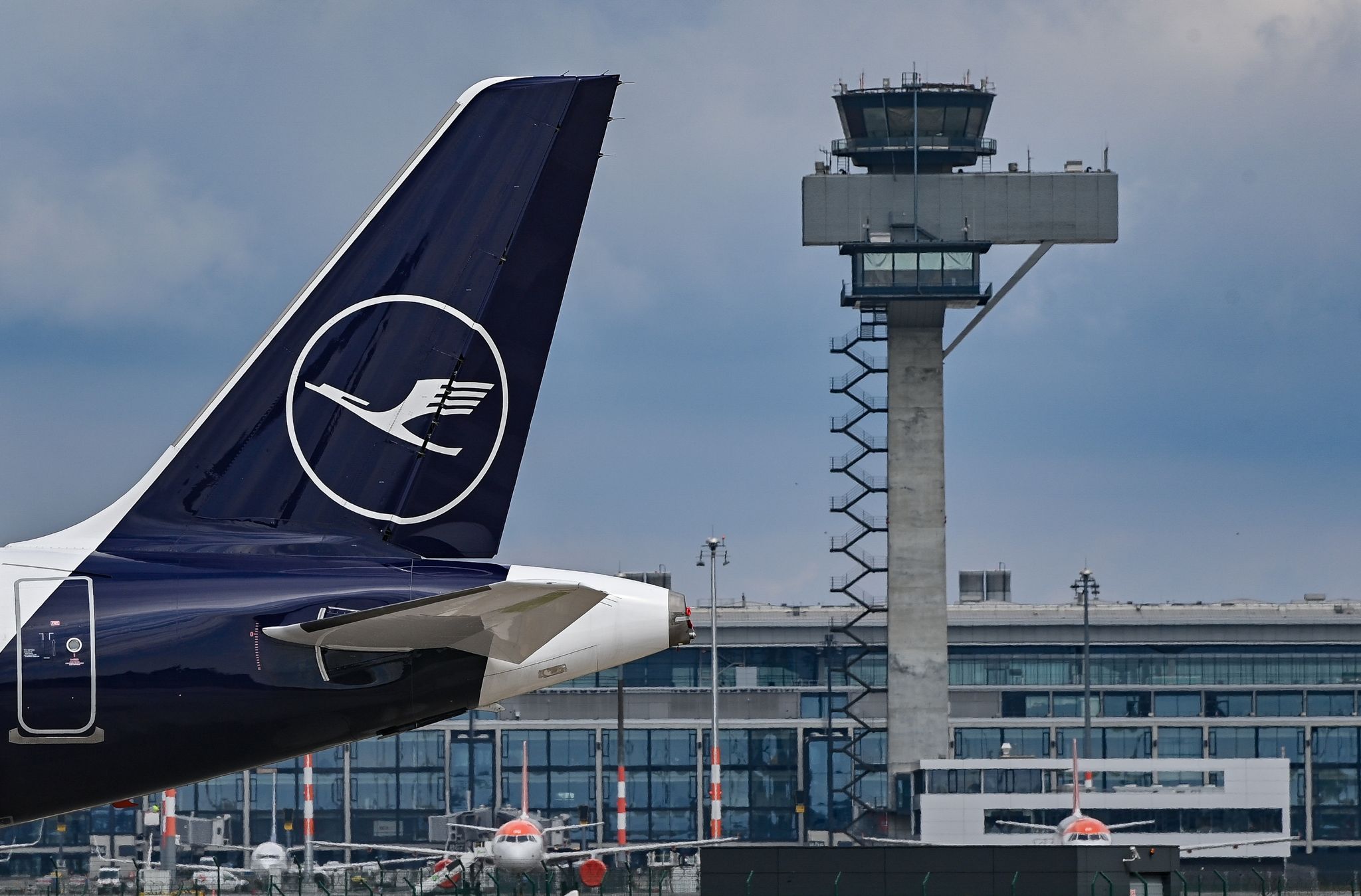 ALLE Abflüge am BER fallen am Donnerstag aus!