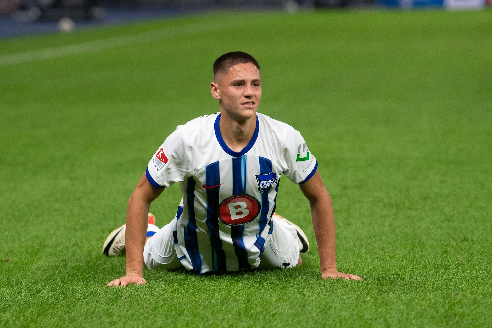 Bence Dardai (18) wird Hertha BSC im Sommer verlassen, wechselt ablösefrei zum VfL Wolfsburg. Dafür soll ein anderes Mega-Talent bei Hertha durchstarten.
