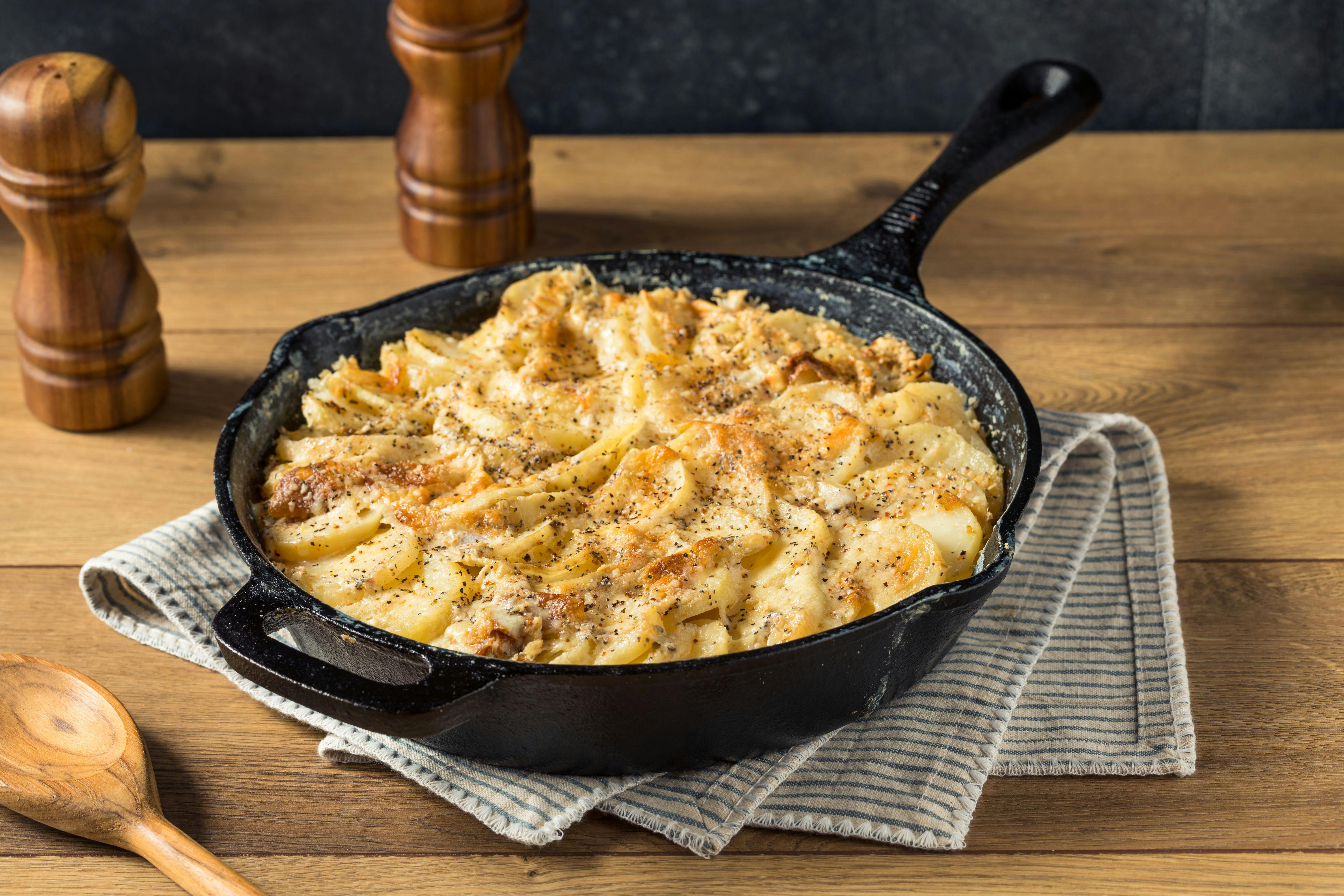 Einfach schichten und mit Käse bestreuen: Schnelles Rezept für ...