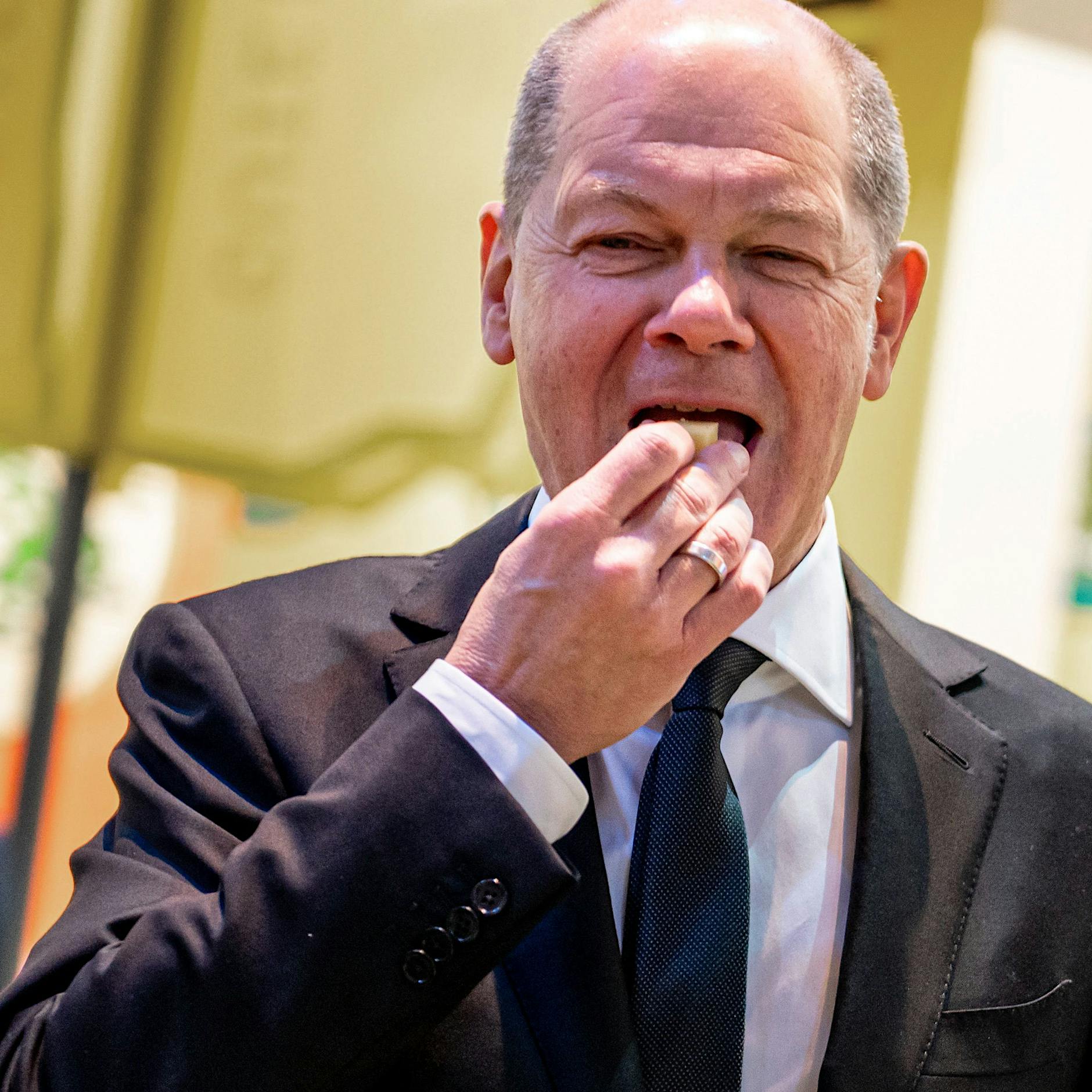 „Mach Döner drei Euro!“: Warum Jugendliche mit Kanzler Scholz über Kebab-Preise sprechen wollen