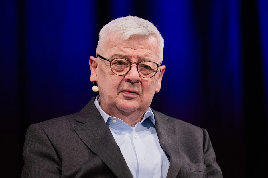 Ex-Außenminister Joschka Fischer spricht auf einer Veranstaltung beim Literaturfestivals Lit.Cologne. Er fordert, Europa müsse „abschreckungsfähig werden“.&nbsp;