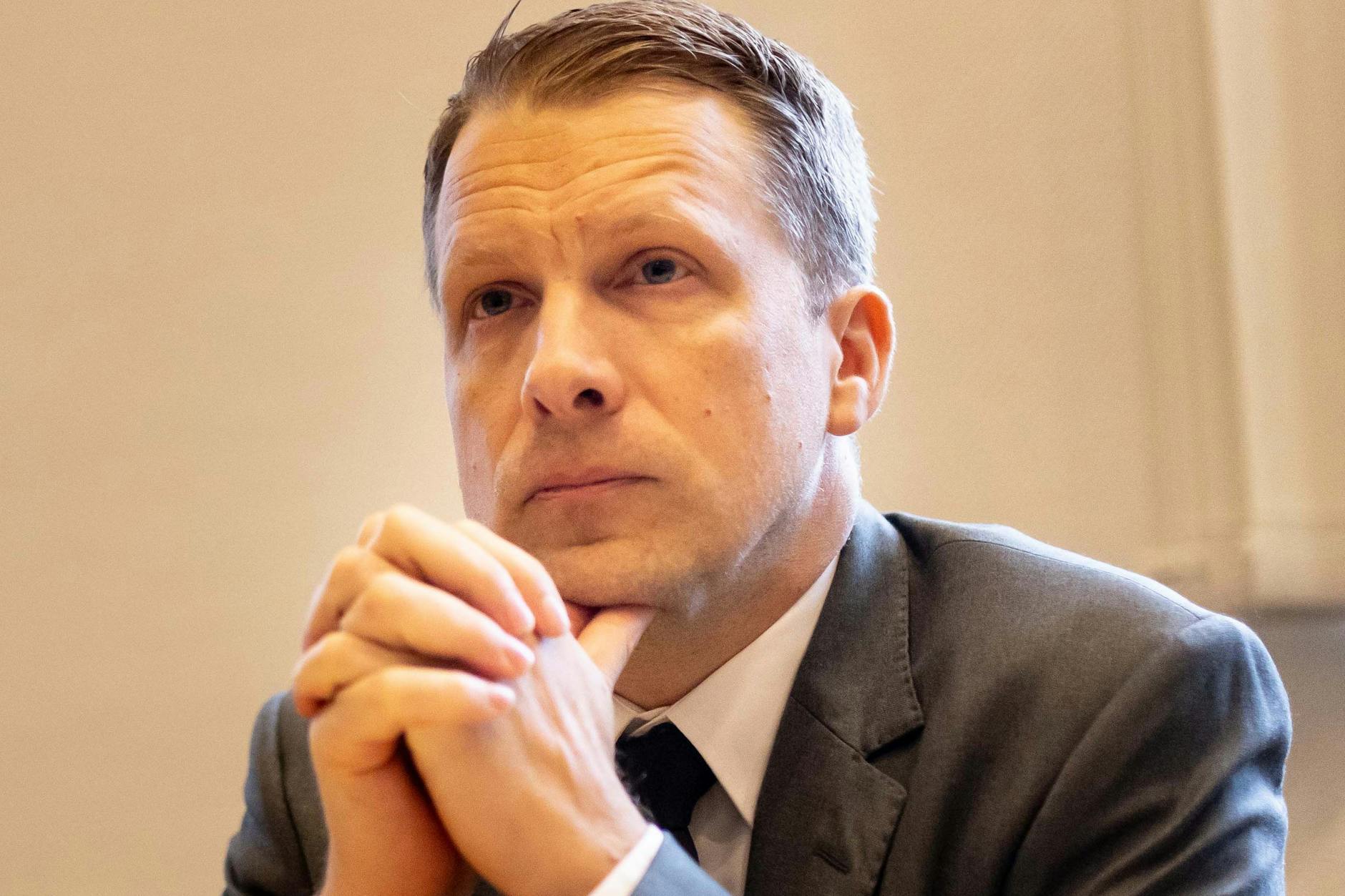 Oliver Pocher sitzt als Zeuge im Amtsgericht Dortmund. Pocher tritt hier als Nebenkläger auf und ist Zeuge in dem Prozess.