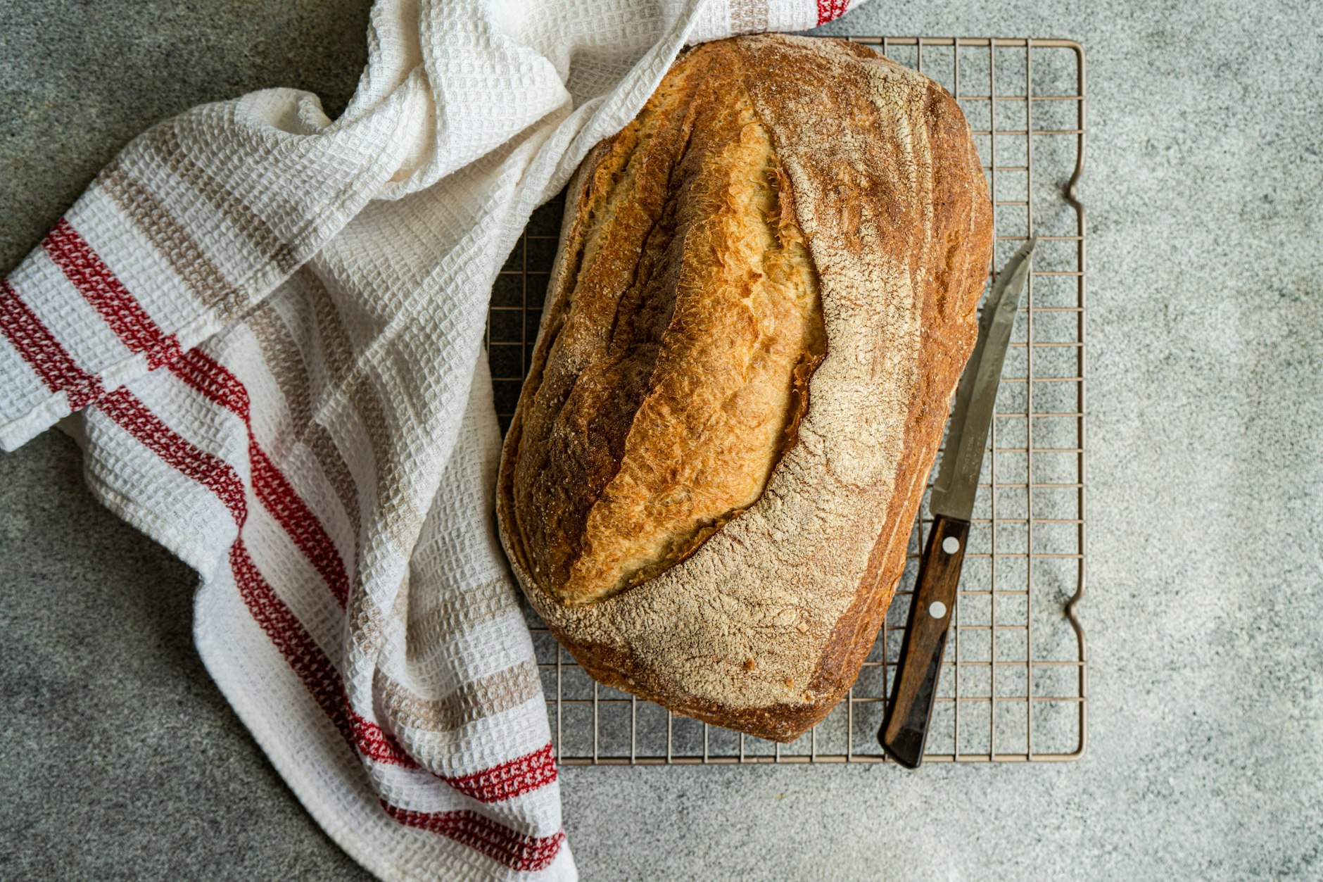 Dieses Rezept für einfaches Brot ist wirklich genial. 